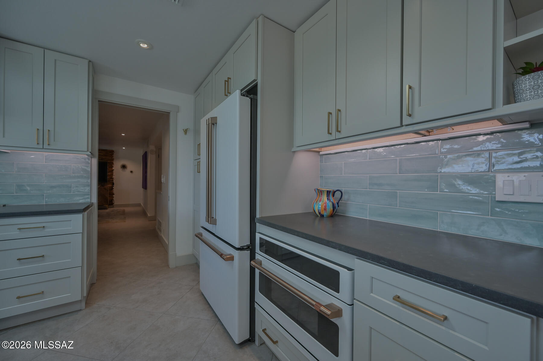 Wilshire Terrace - Residential