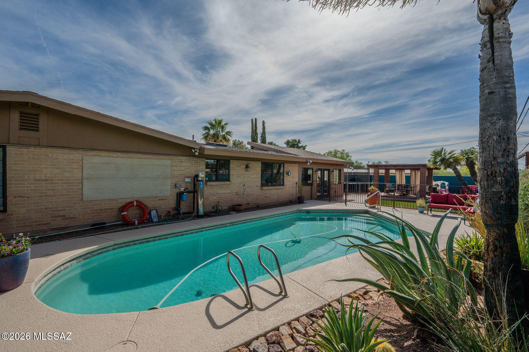 Wilshire Terrace - Residential