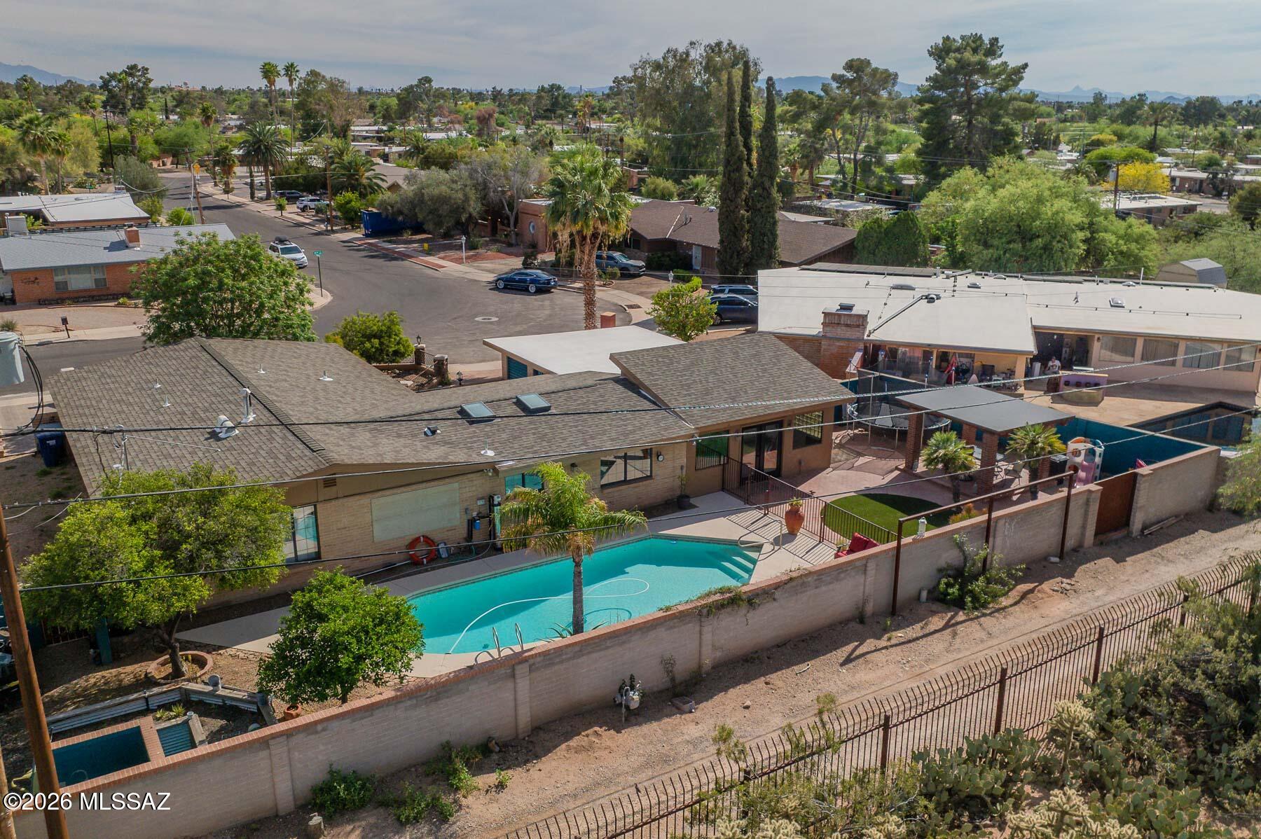 Wilshire Terrace - Residential