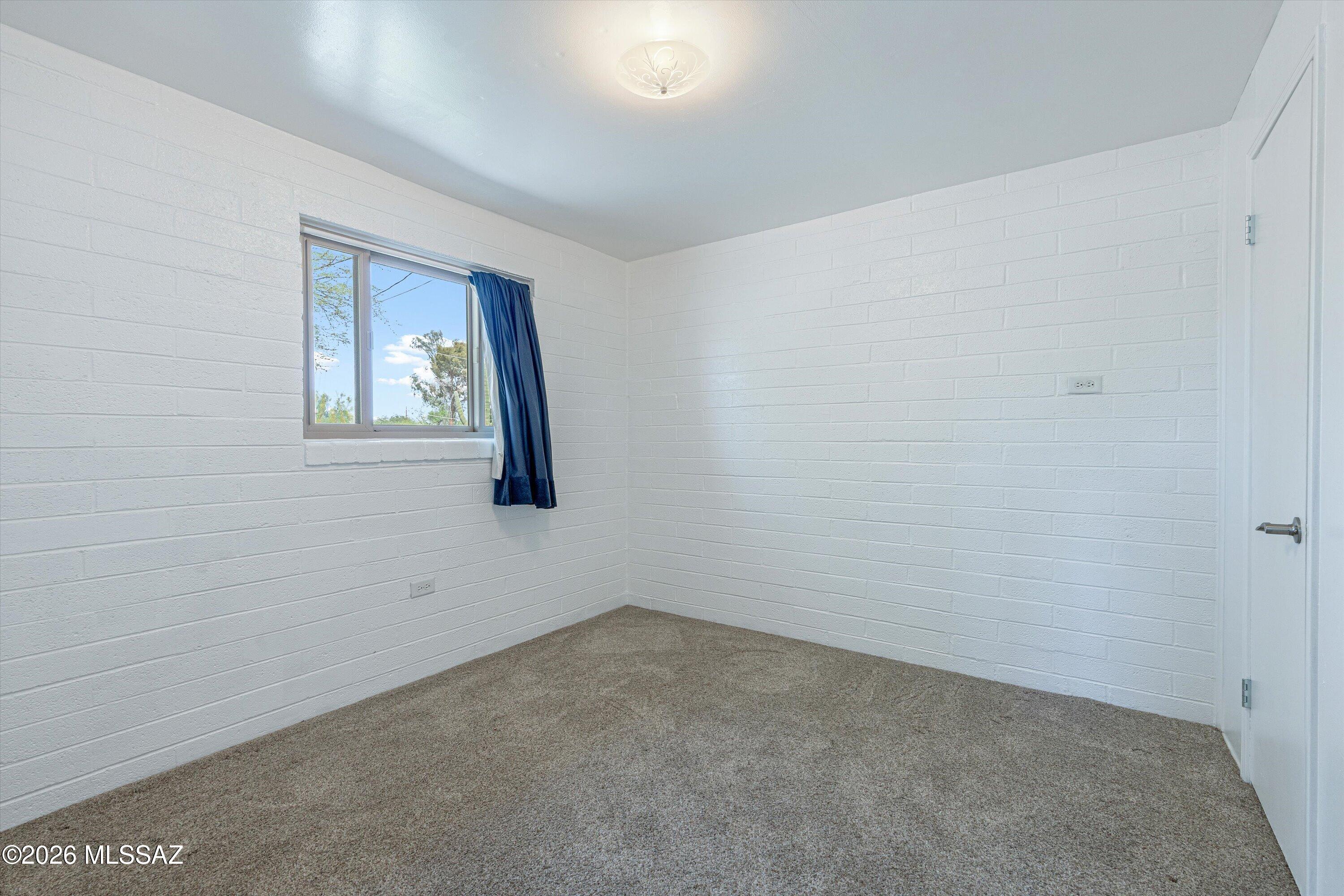 Mountain View Acre Farms - Residential