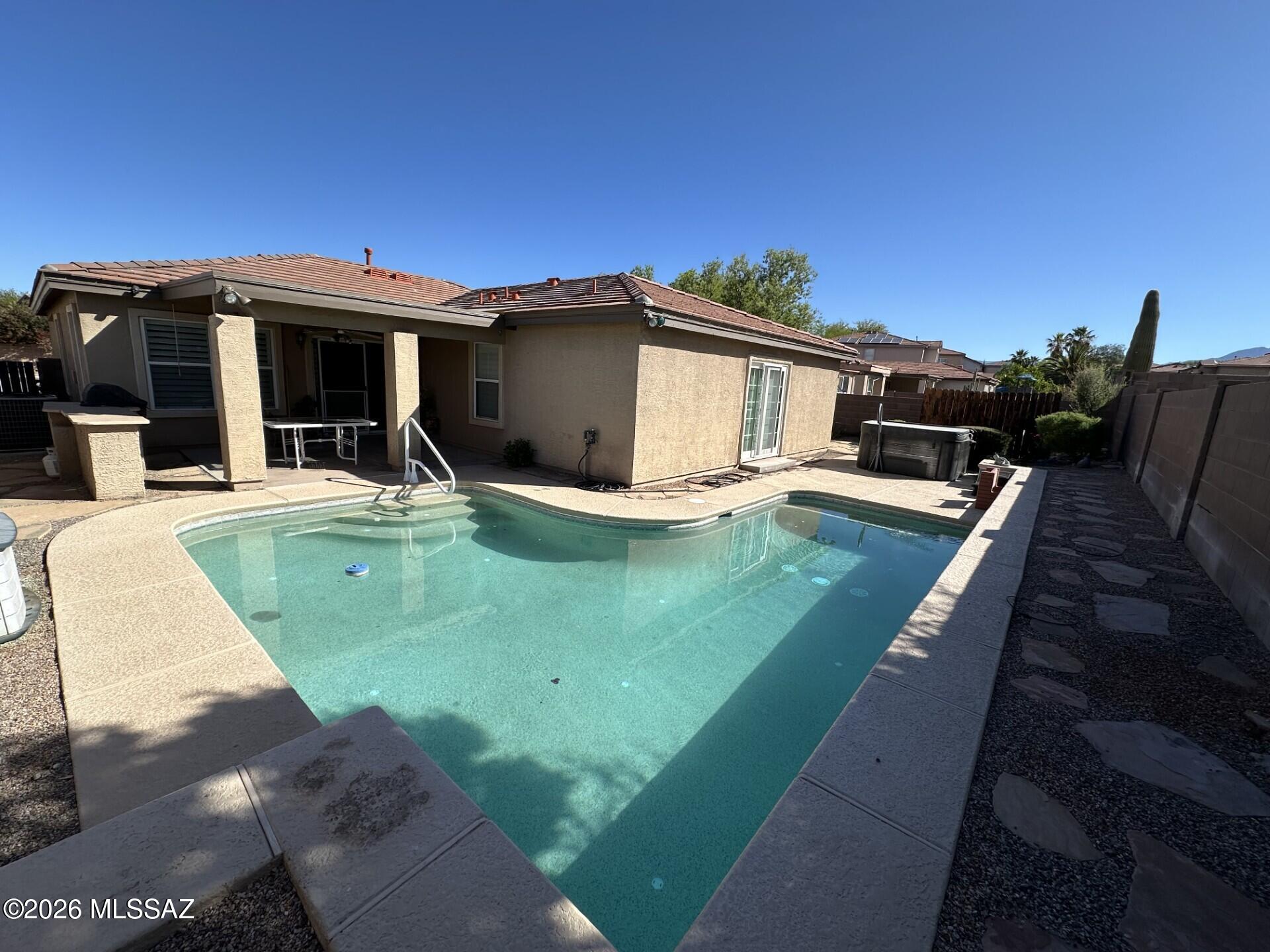 Rancho Del Lago (1-100) - Residential