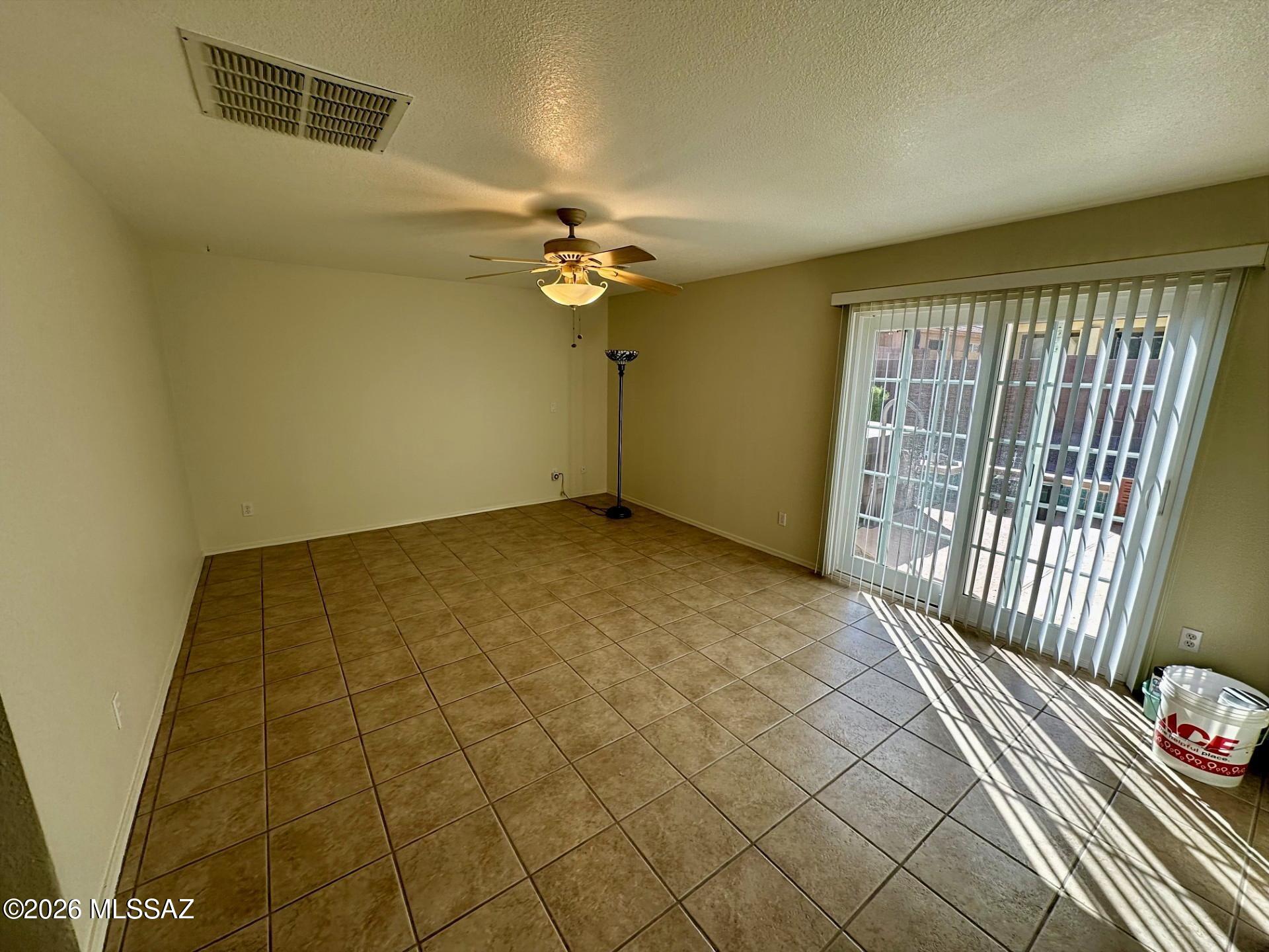 Rancho Del Lago (1-100) - Residential