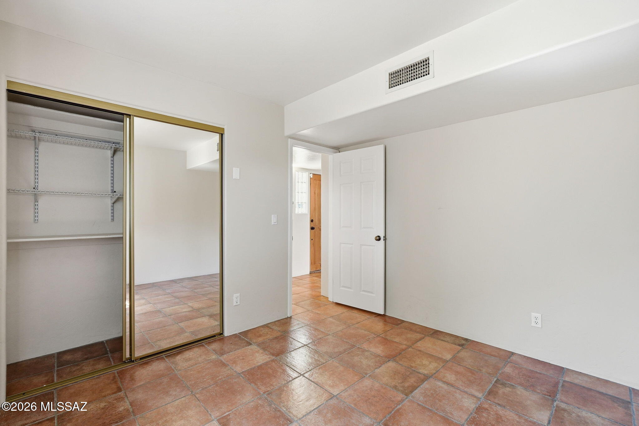 Maravilla(1-42) - Residential