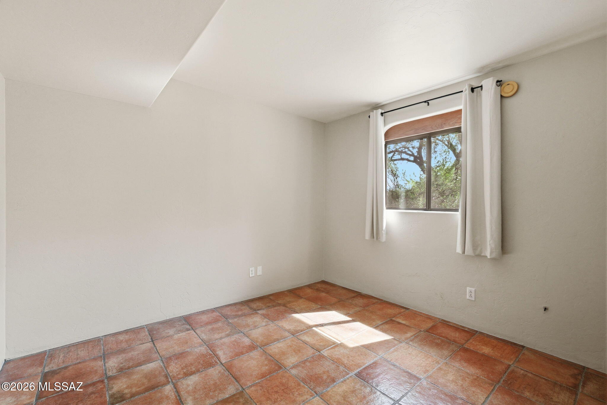 Maravilla(1-42) - Residential