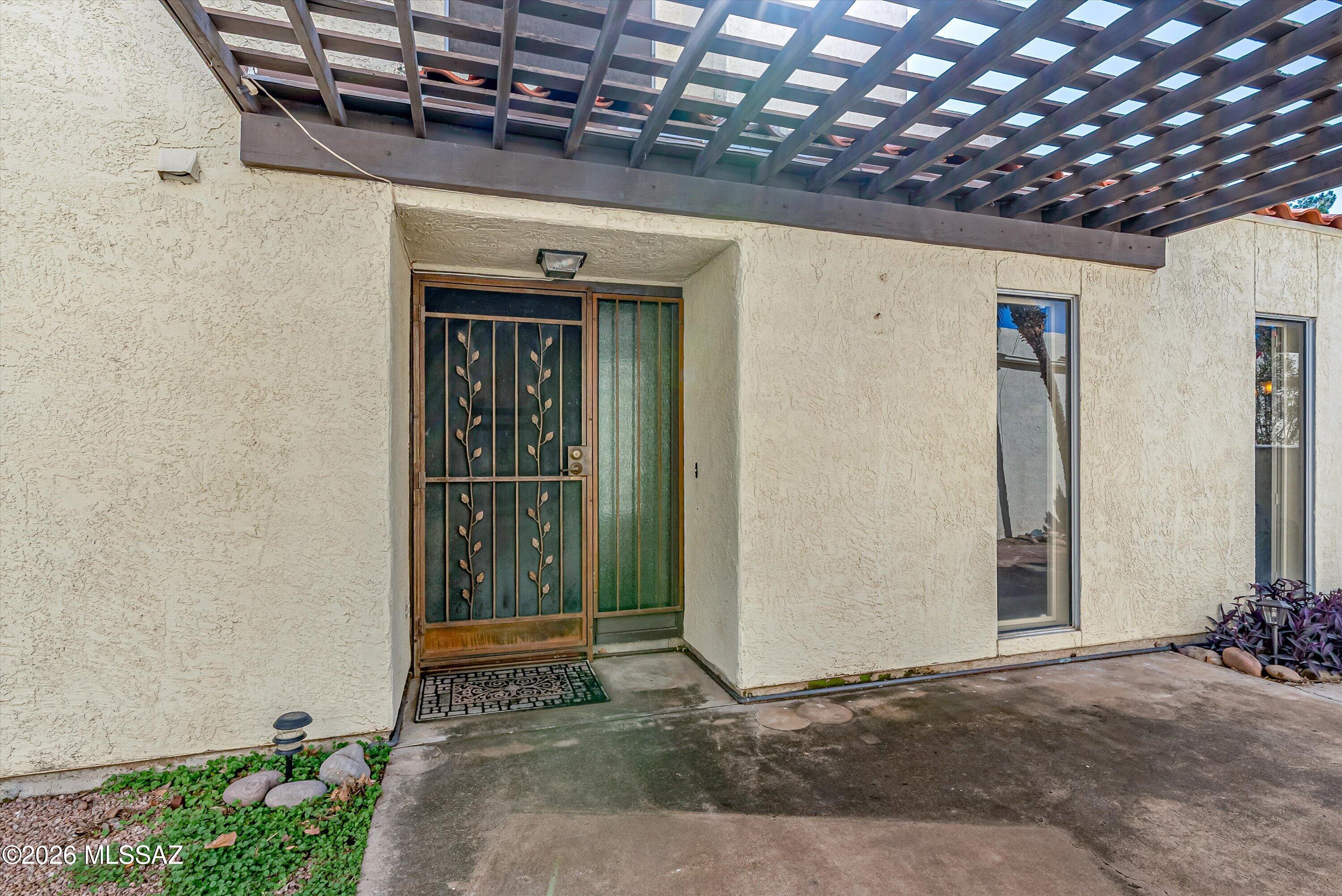 Villa Del Rio (1-148) - Residential