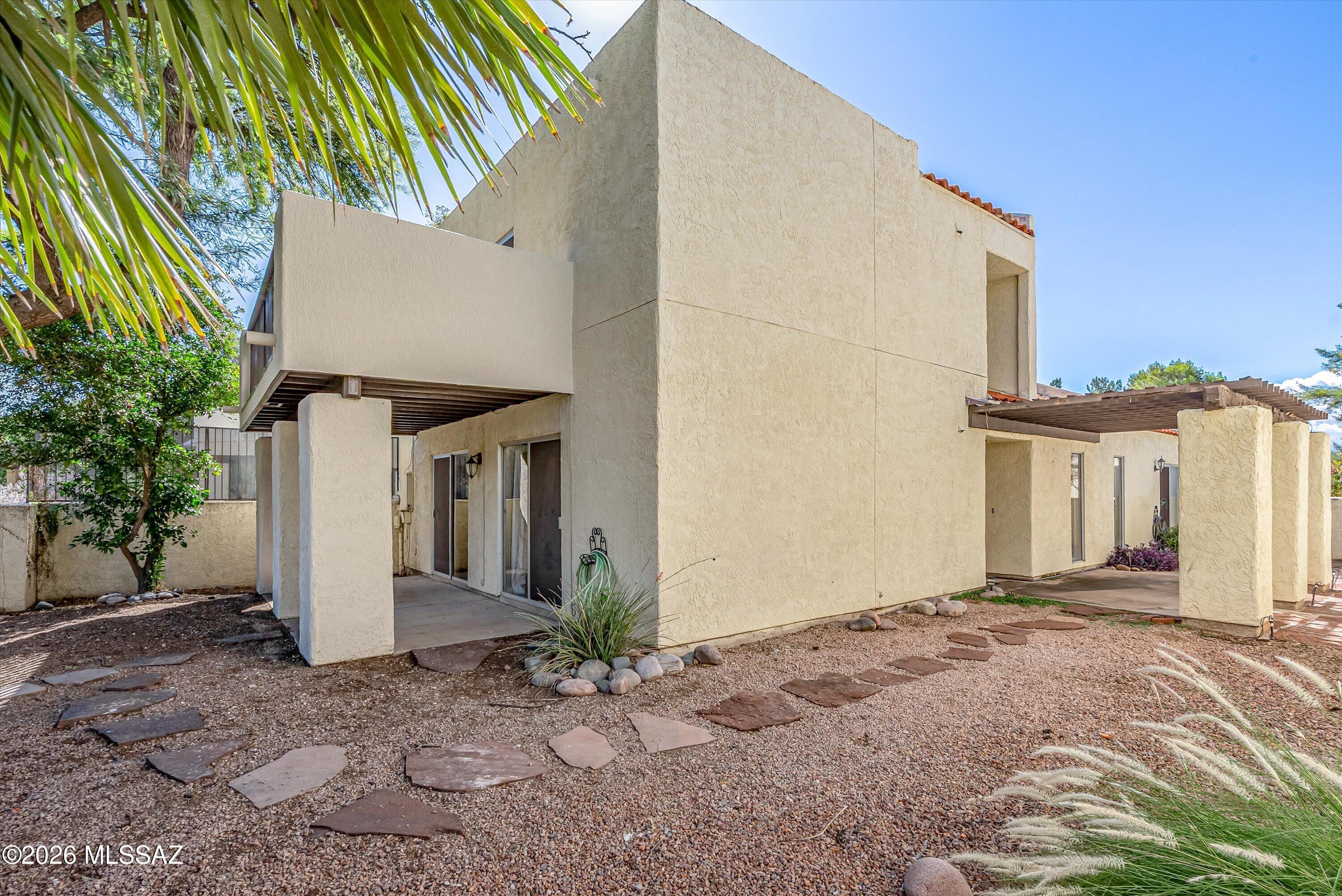 Villa Del Rio (1-148) - Residential