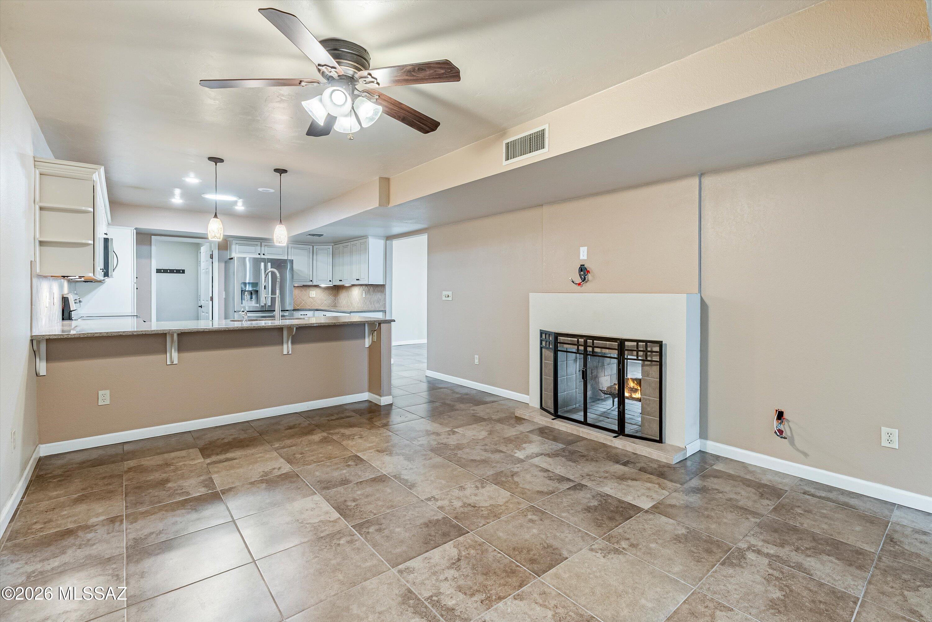 Villa Del Rio (1-148) - Residential