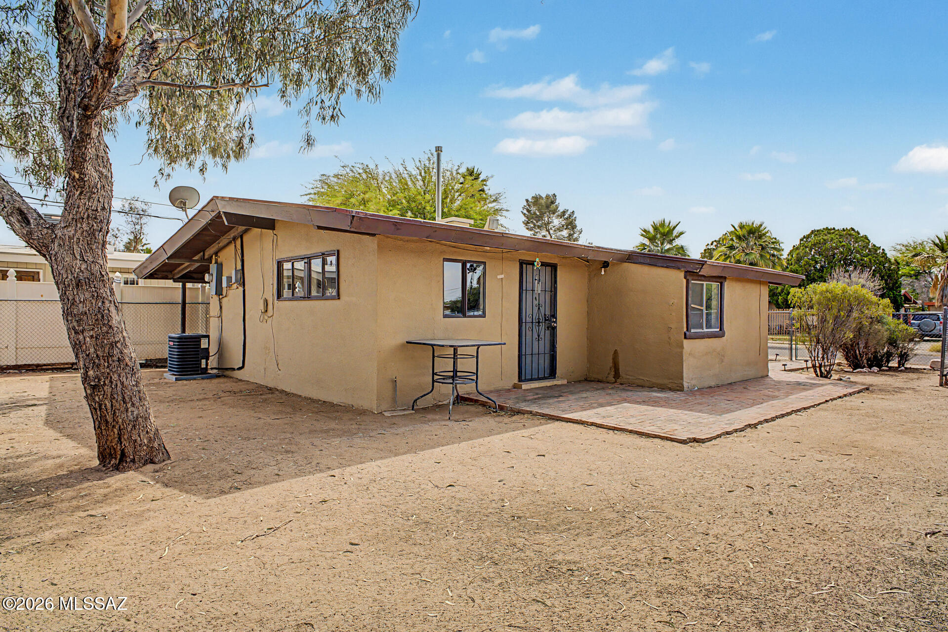 Pueblo Gardens - Residential