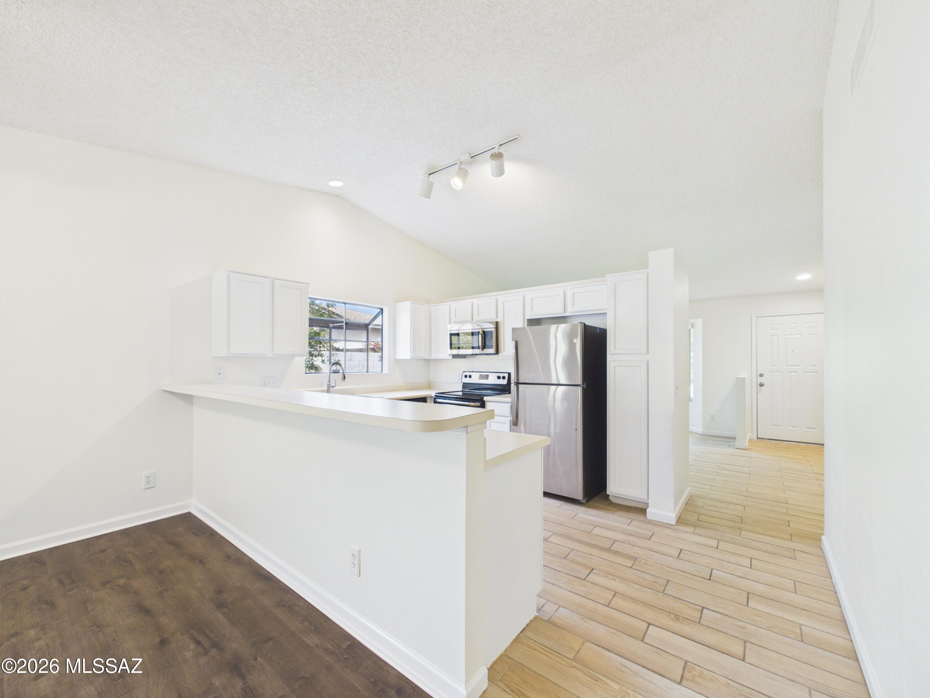 Falcon Point (1-170) - Residential