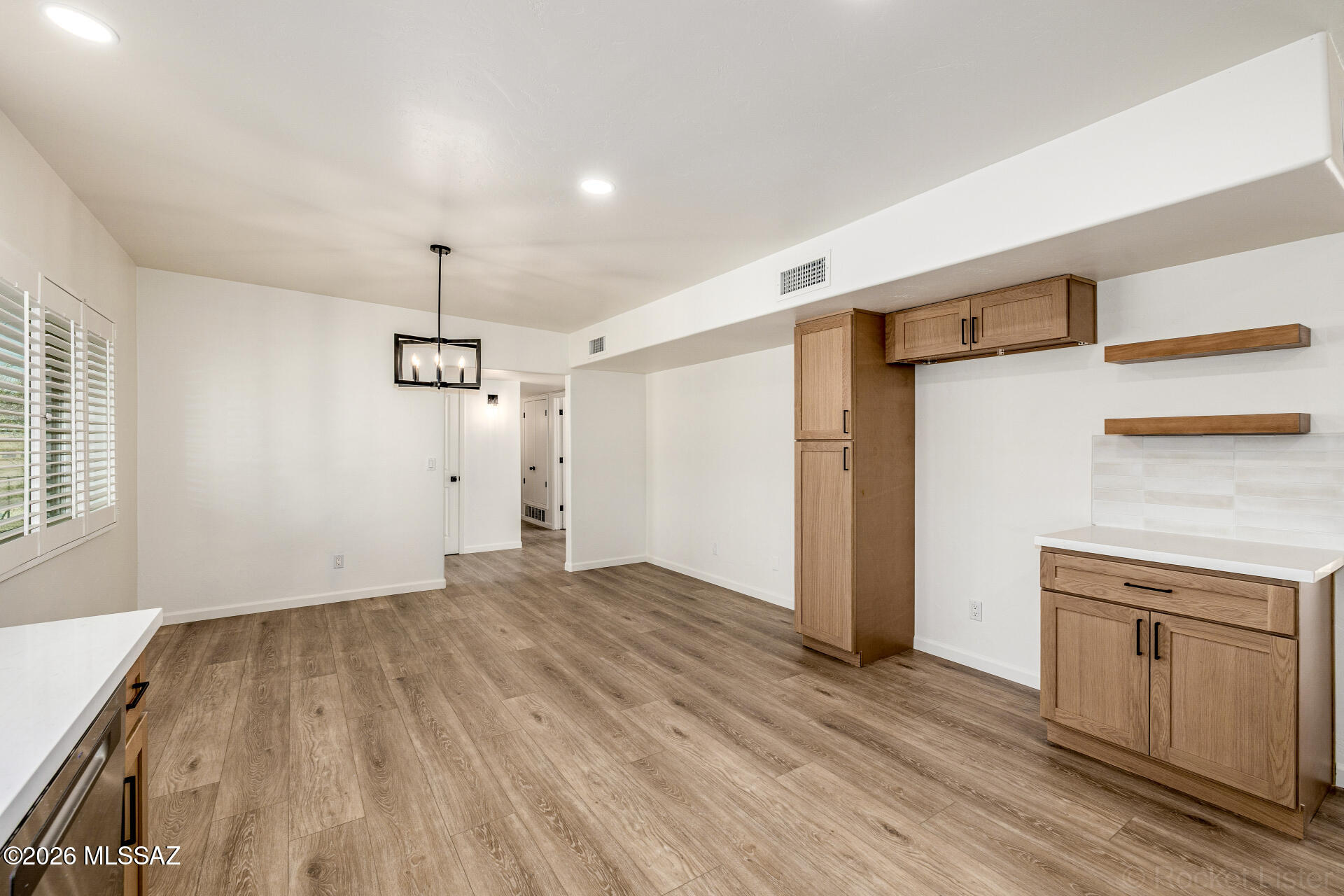 Tres Lomas (1-147) - Residential