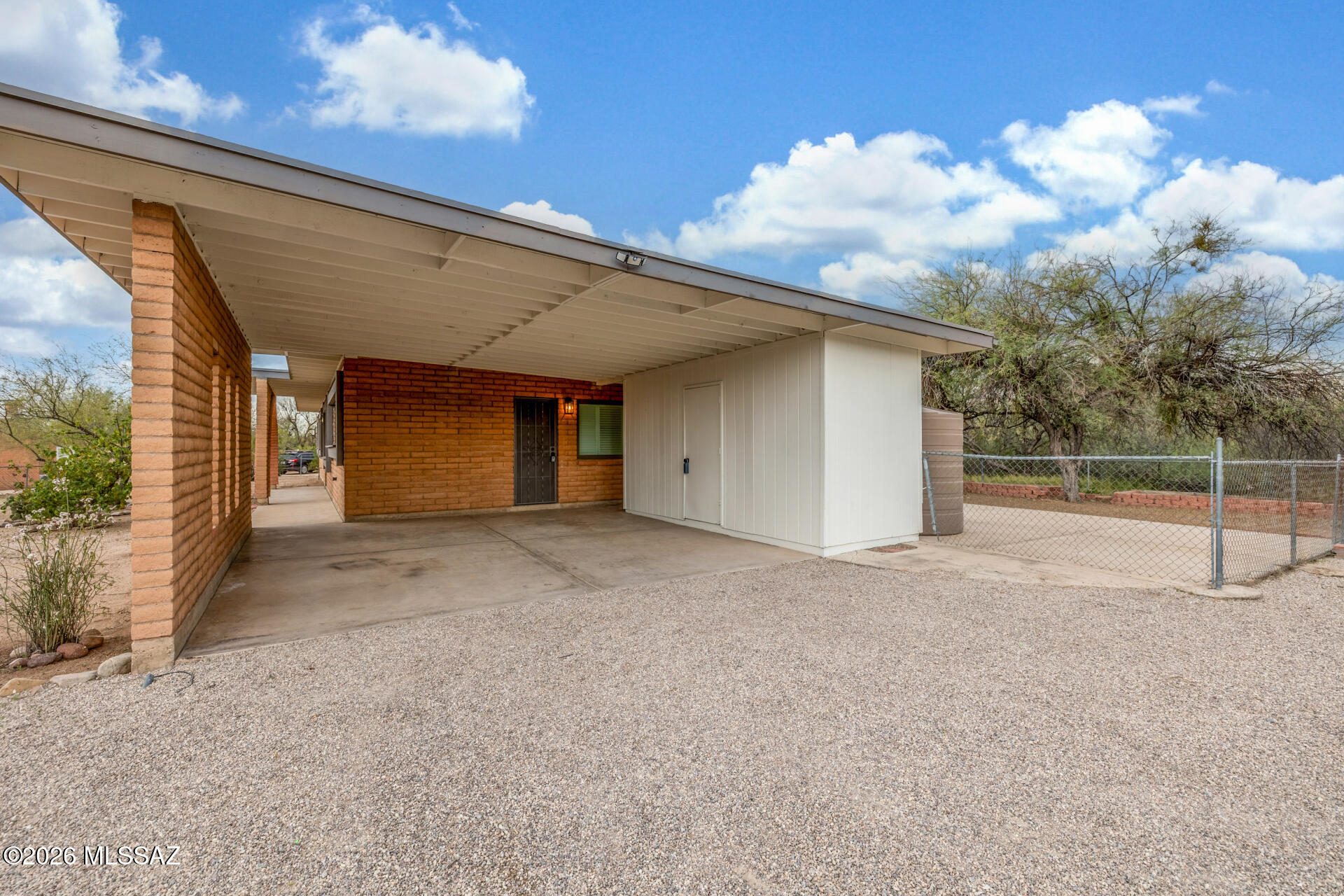 Tres Lomas (1-147) - Residential