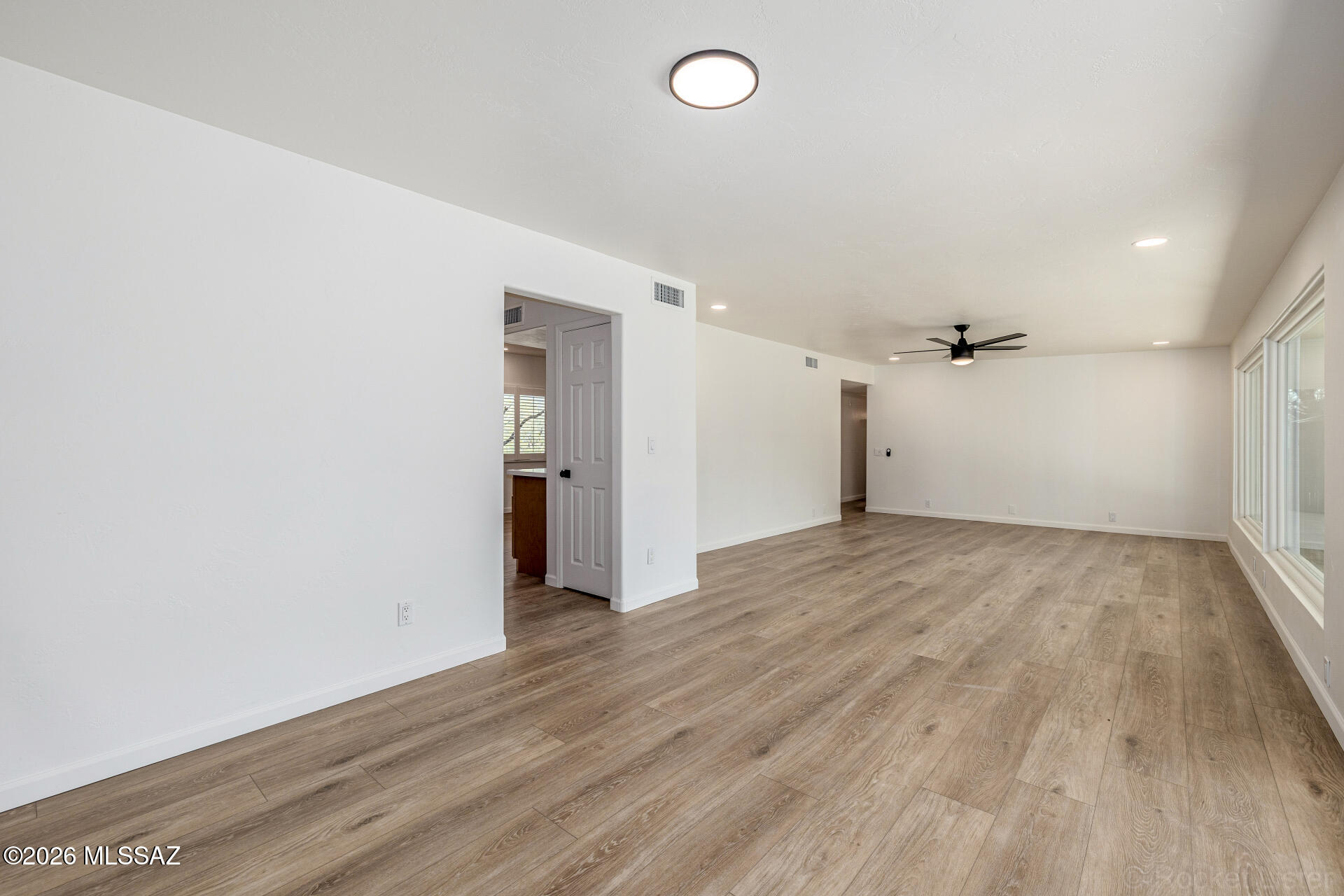Tres Lomas (1-147) - Residential