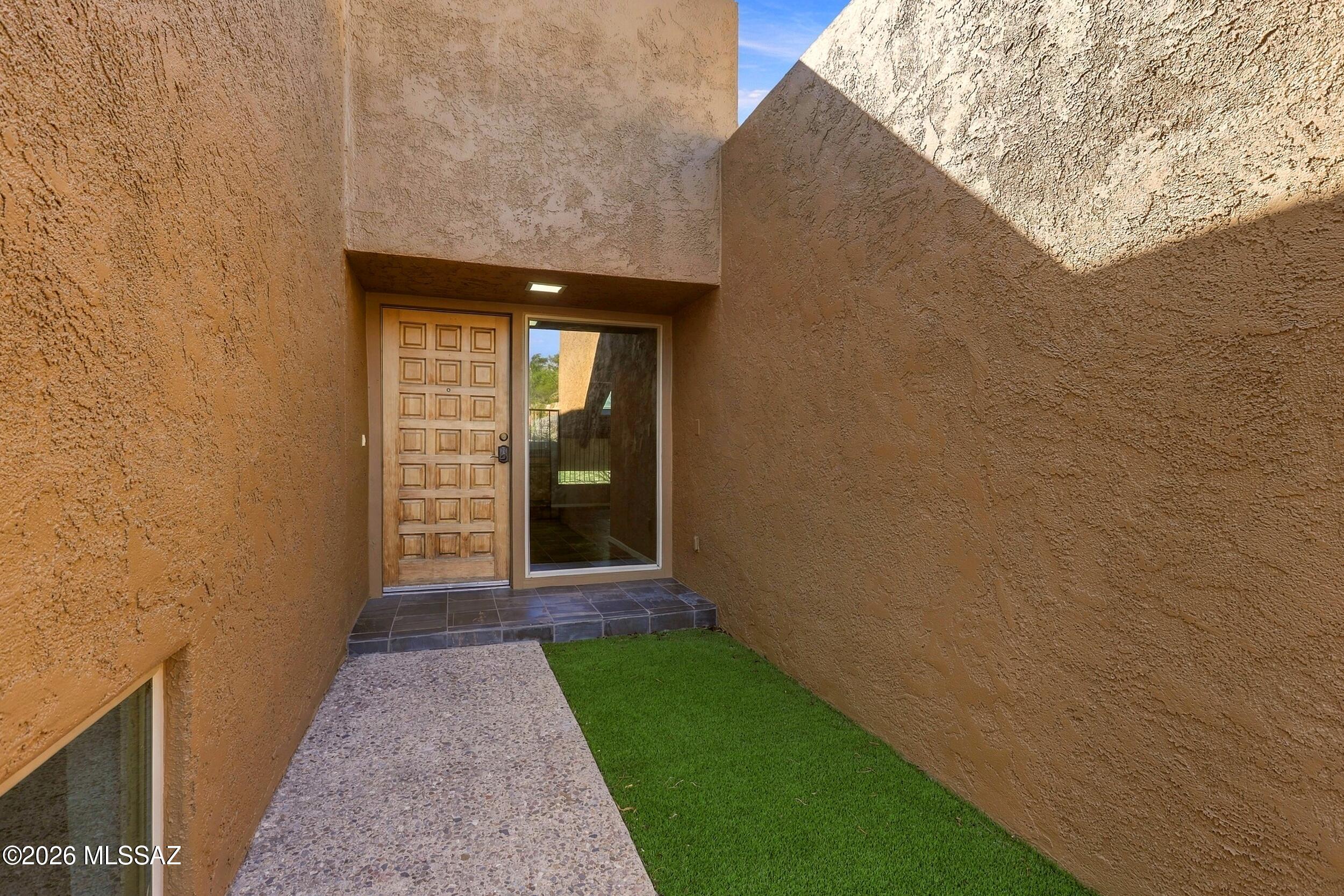 El Mirador Townhouses (1-41) - Residential