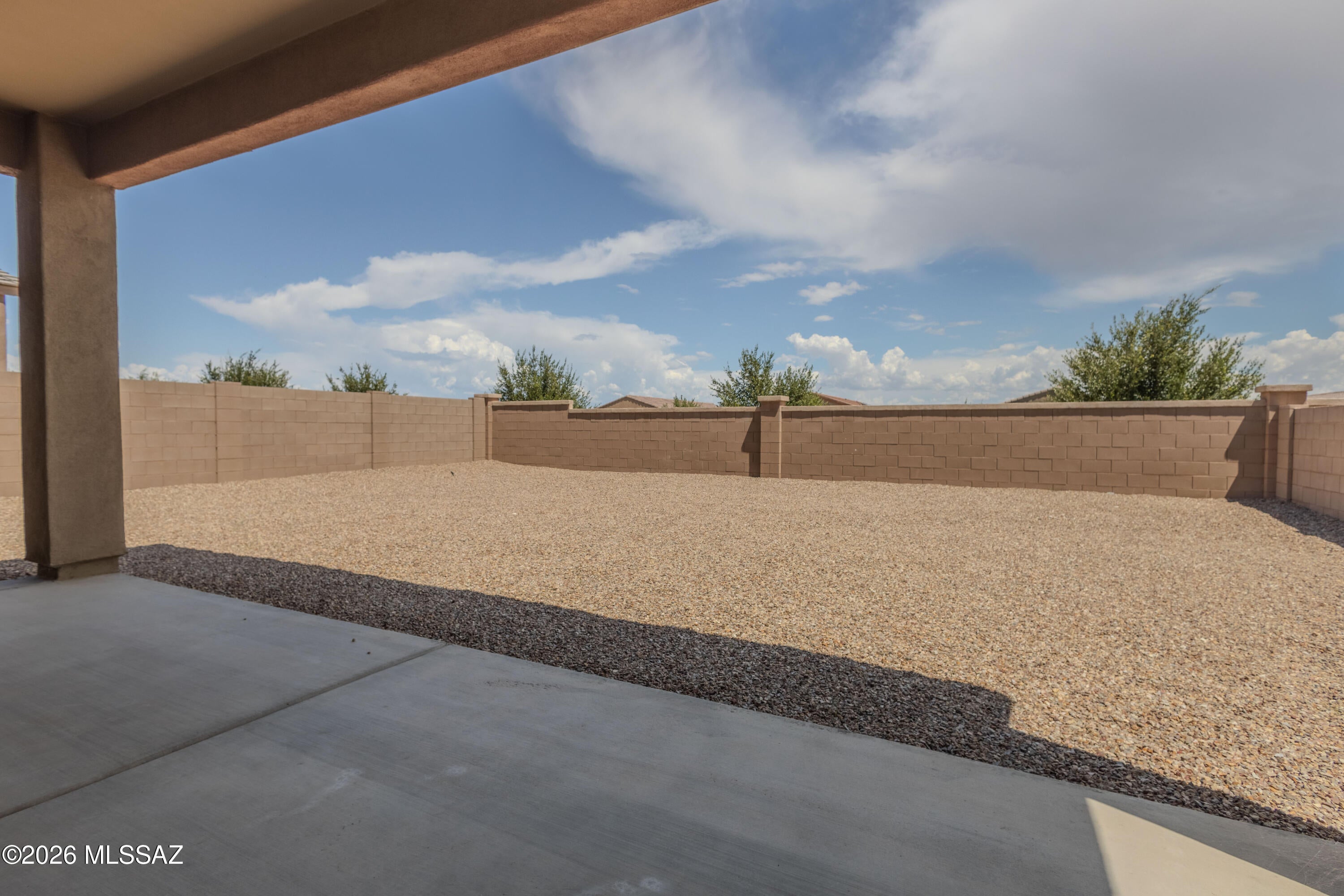 Entrada Del Rio - Residential