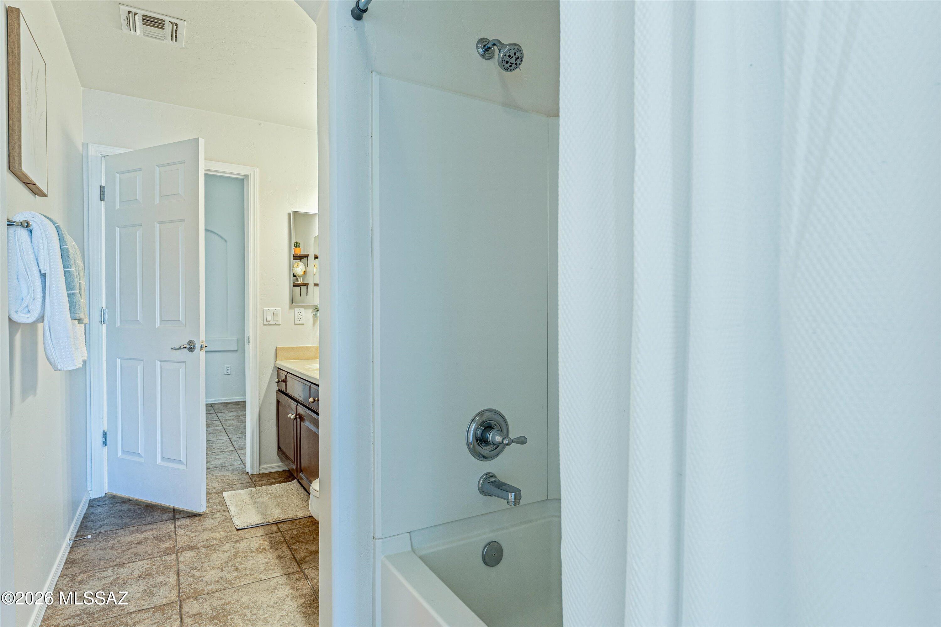 Rancho Del Lago (1-100) - Residential