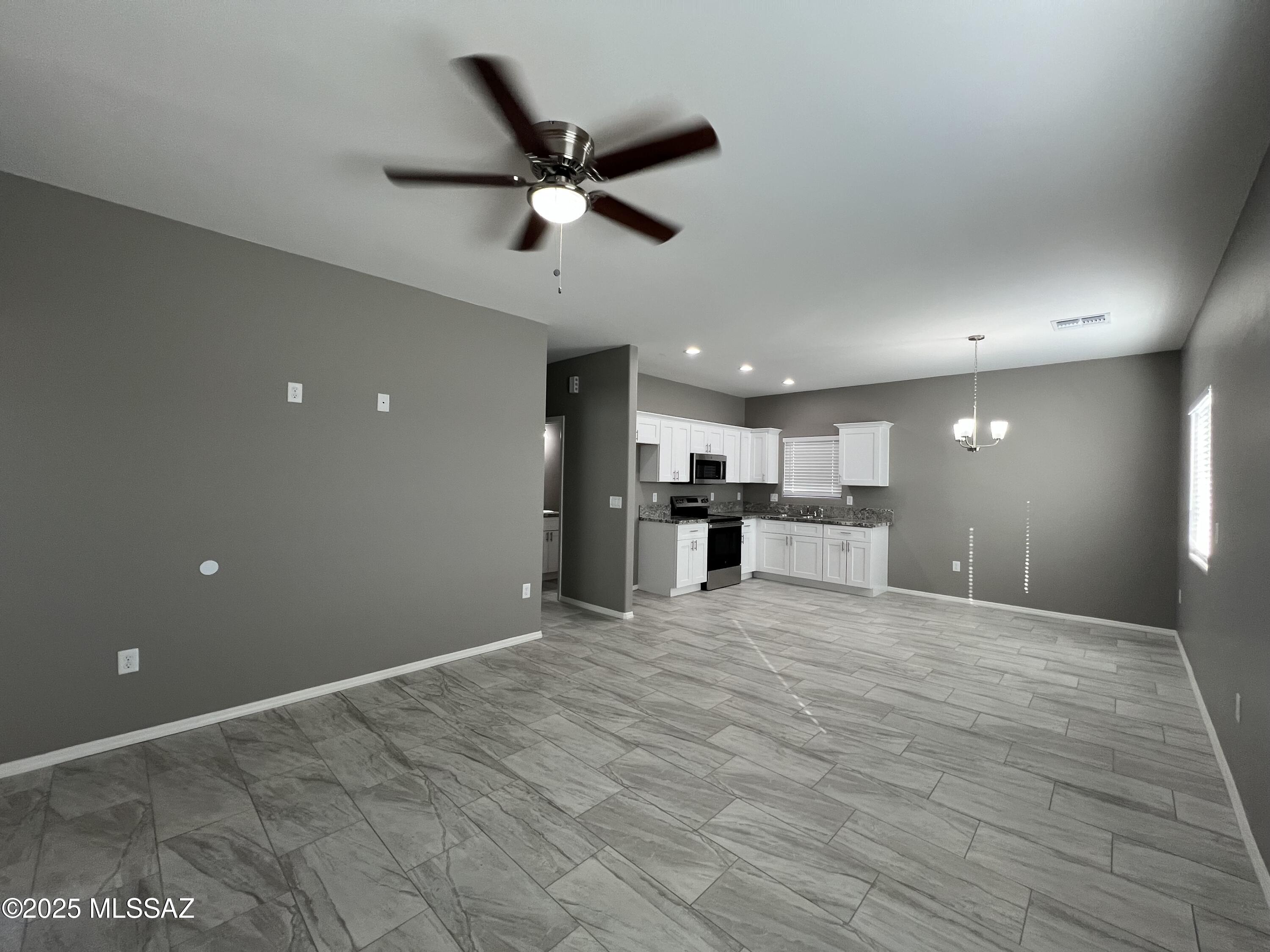 Bronx Park Addition - Residential Lease
