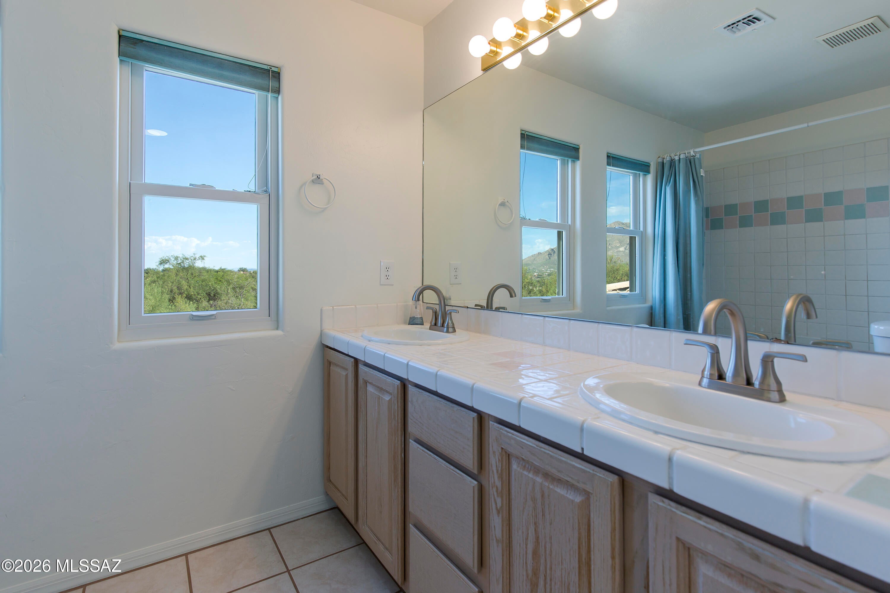 Canada Hills Estates (131-133) - Residential