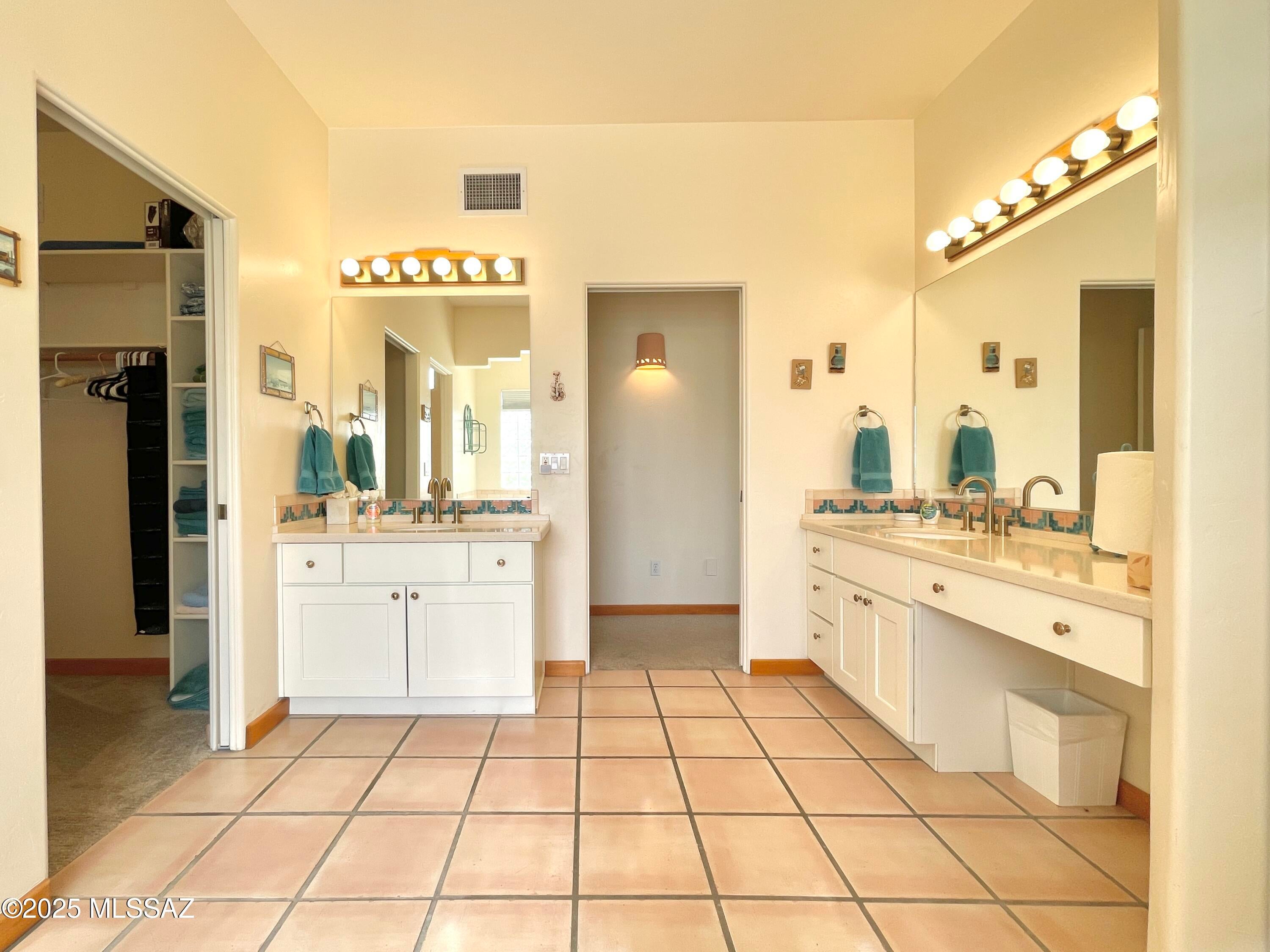 Palisades South (1-23) - Residential Lease