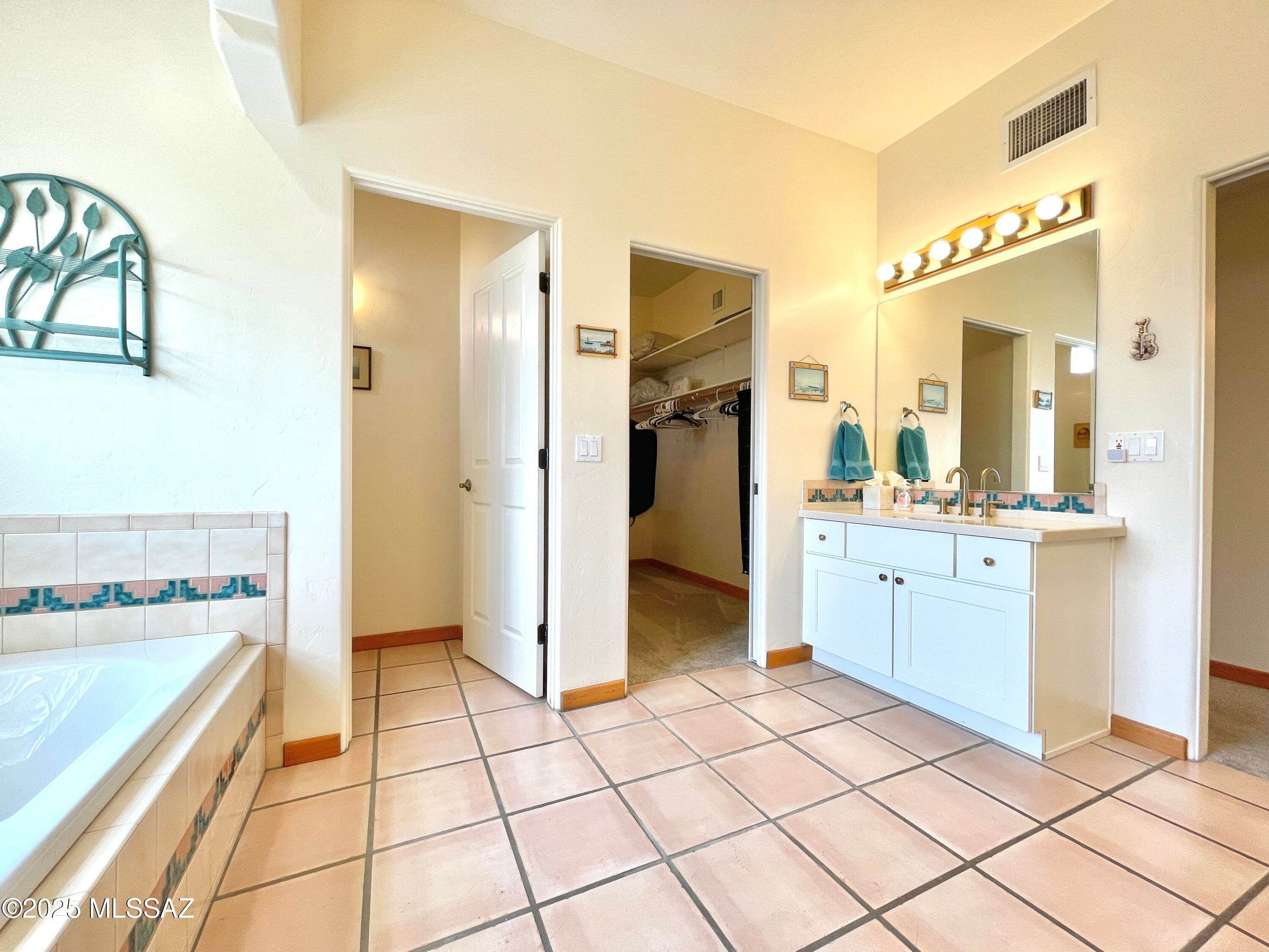 Palisades South (1-23) - Residential Lease