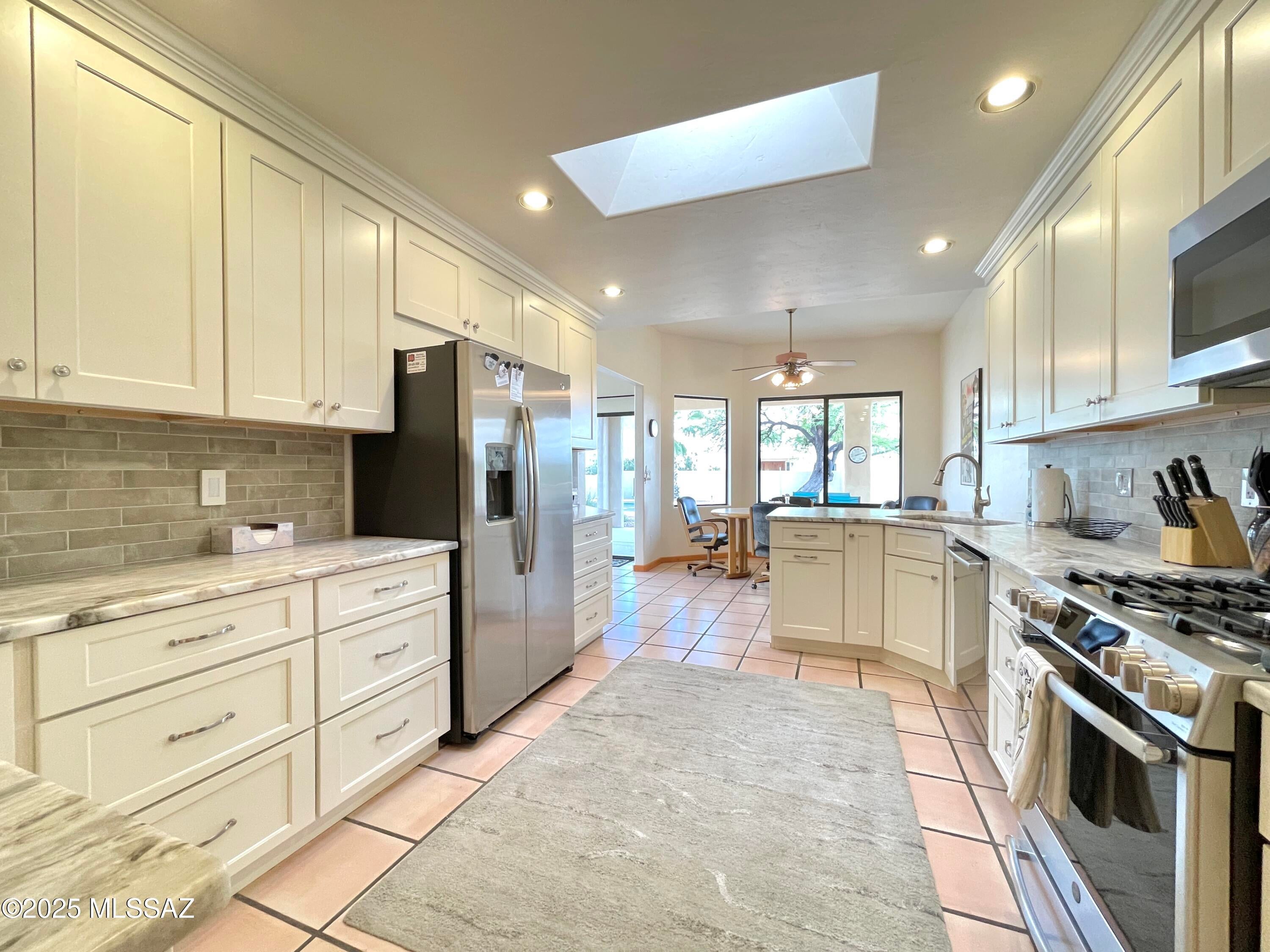 Palisades South (1-23) - Residential Lease