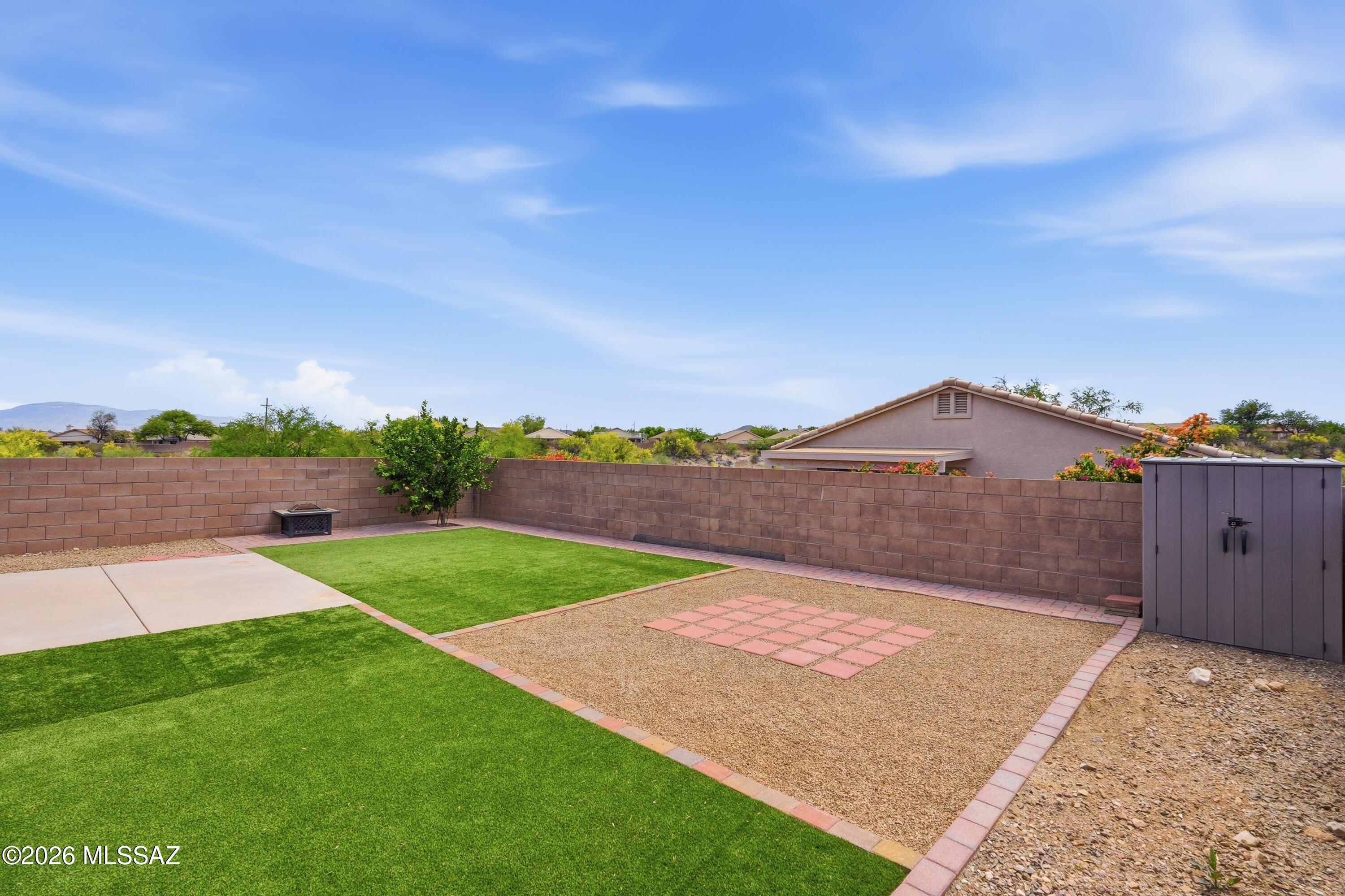 Colina De Oro (1-138) - Residential Lease