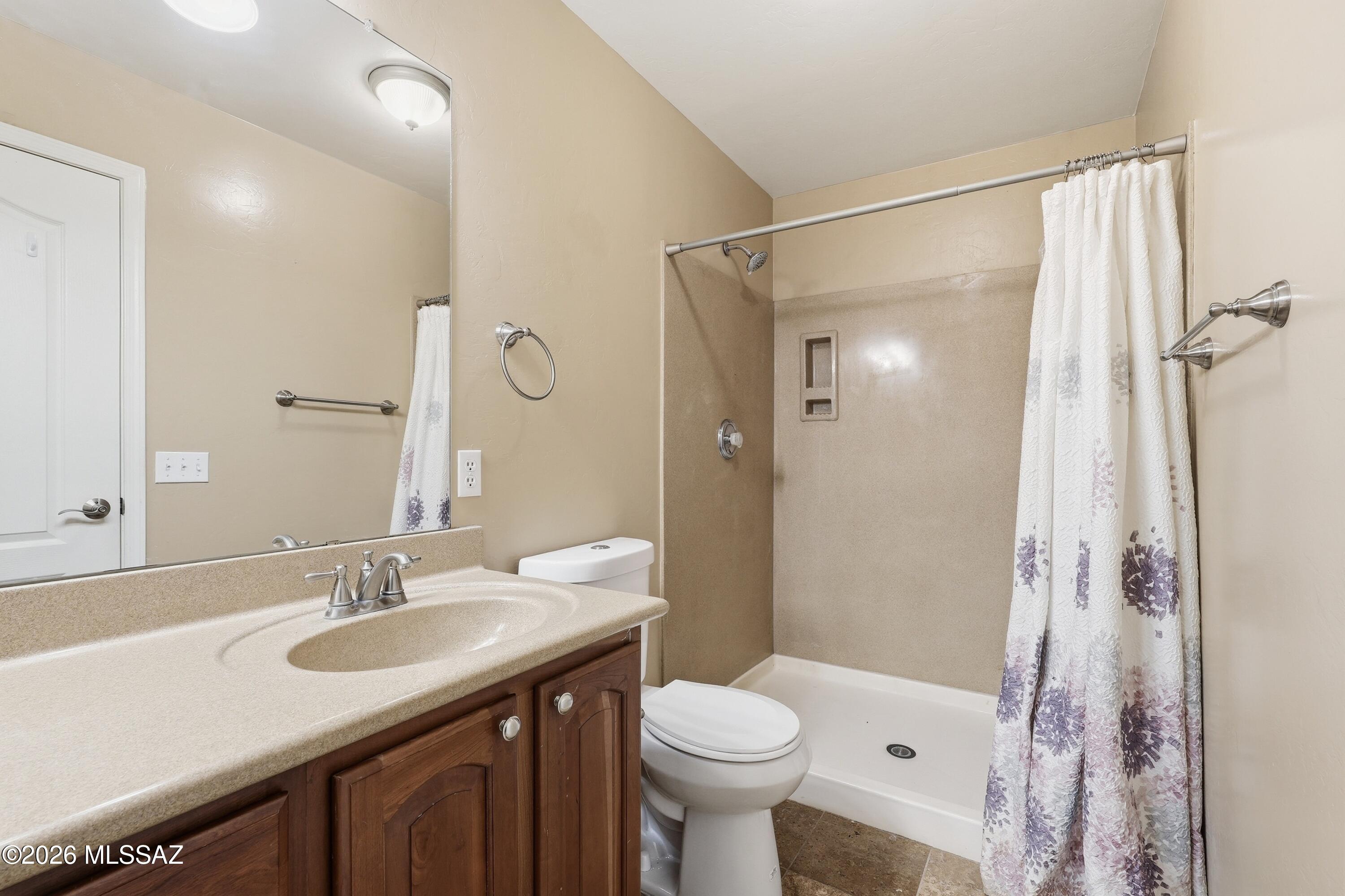 Colina De Oro (1-138) - Residential Lease
