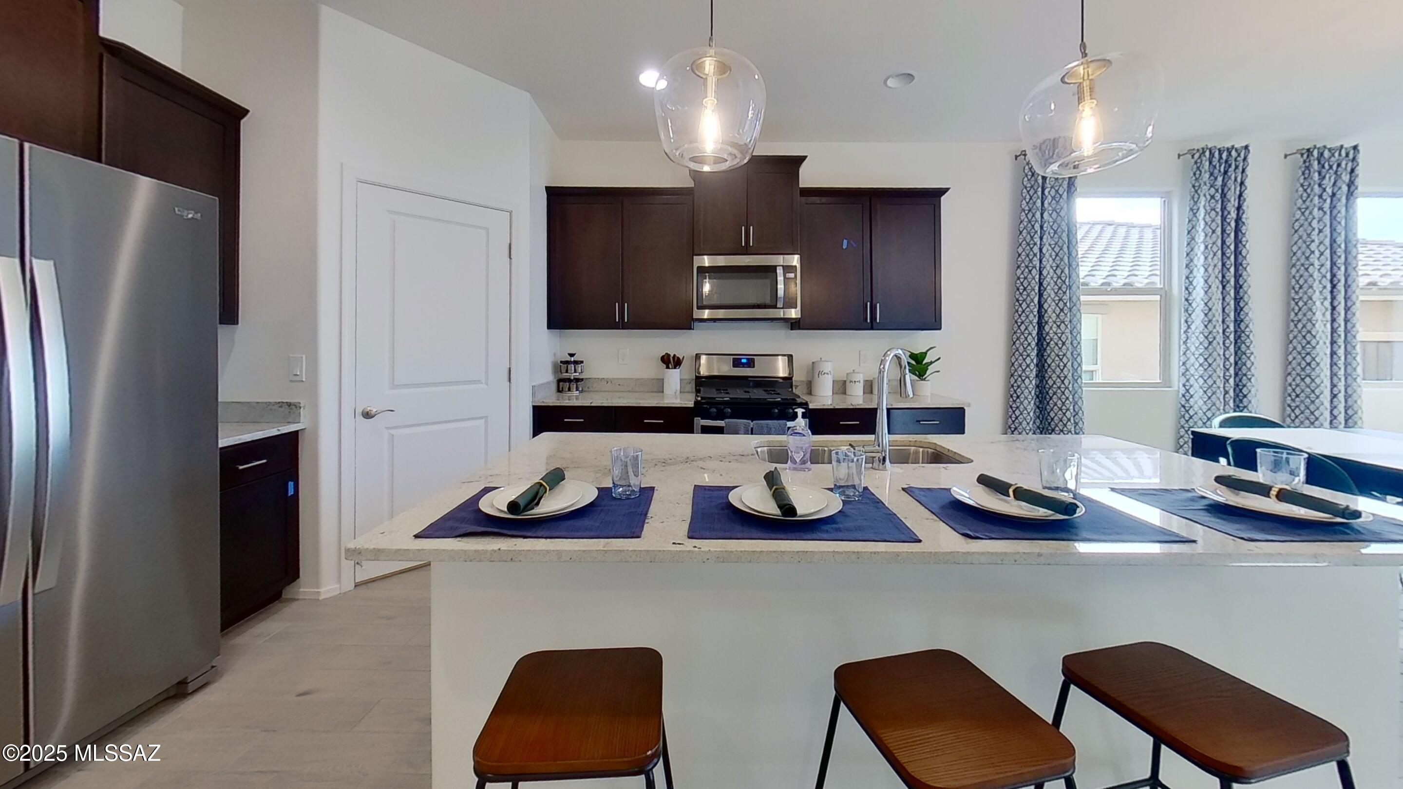 Rancho Del Lago (101-206) - Residential Lease