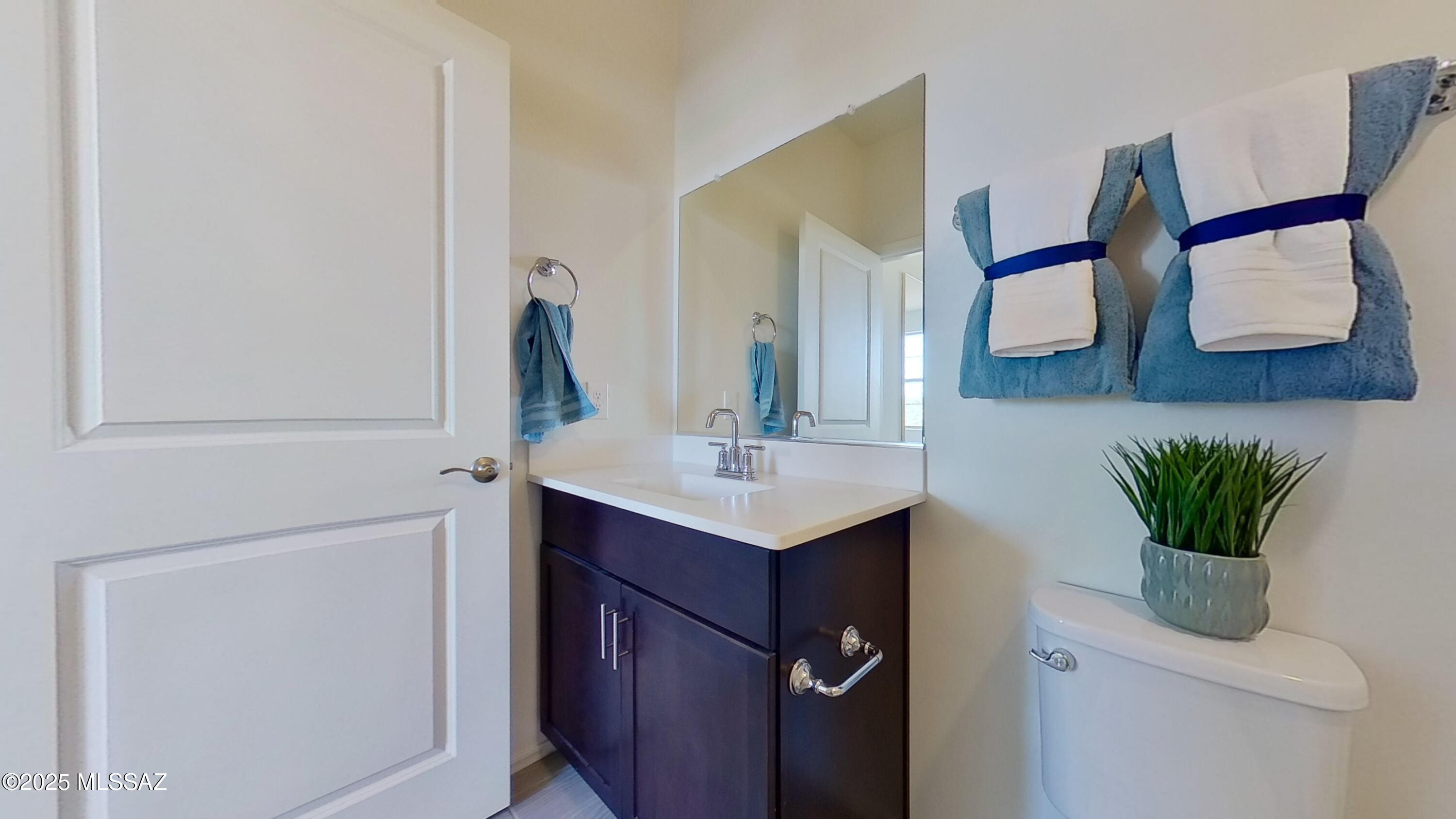 Rancho Del Lago (101-206) - Residential Lease
