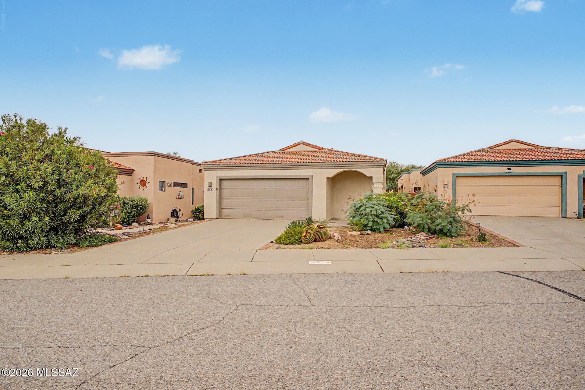Las Campanas BLK J (1-37) - Residential