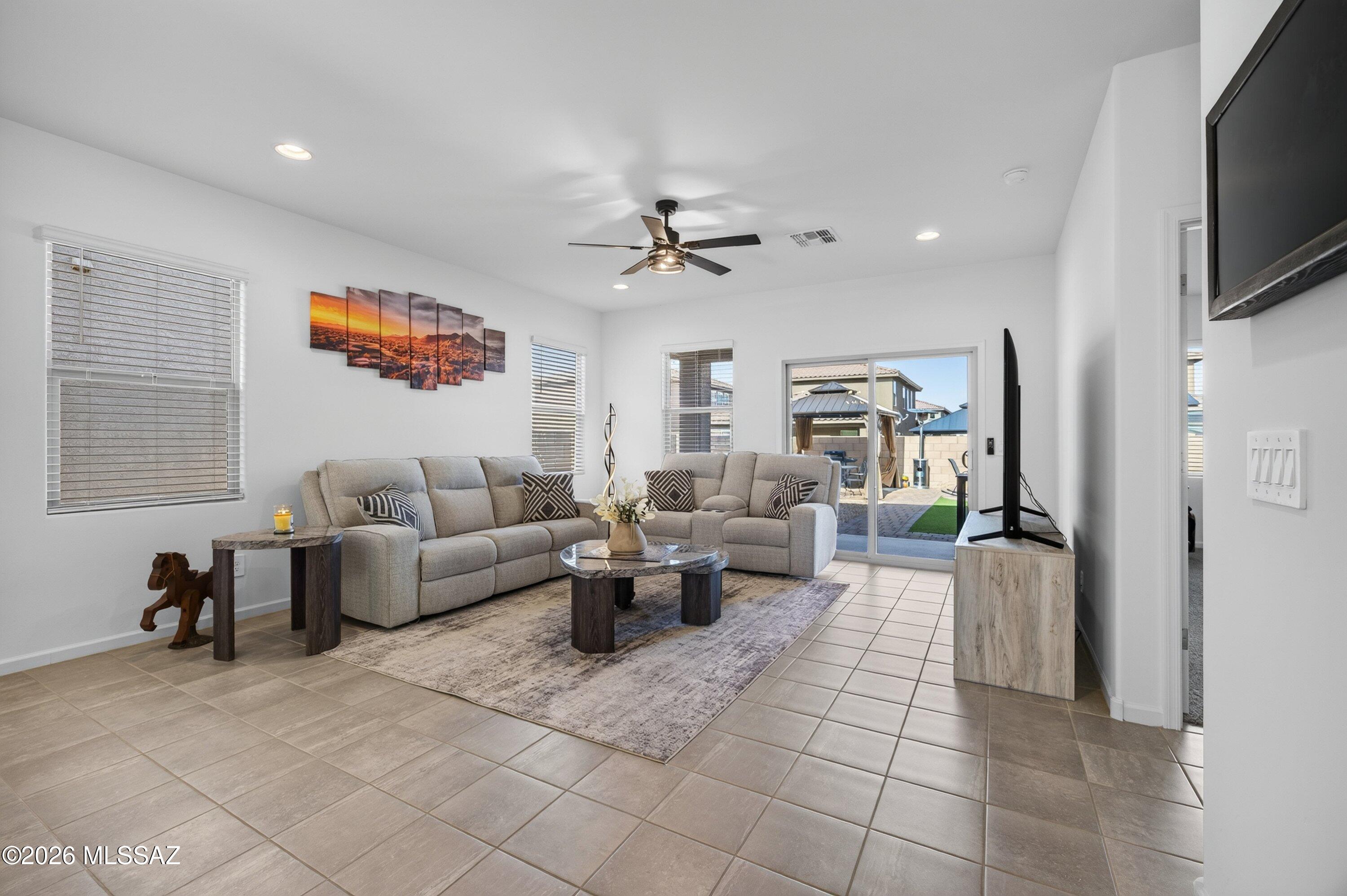 La Estancia De Tucson (1-330) - Residential