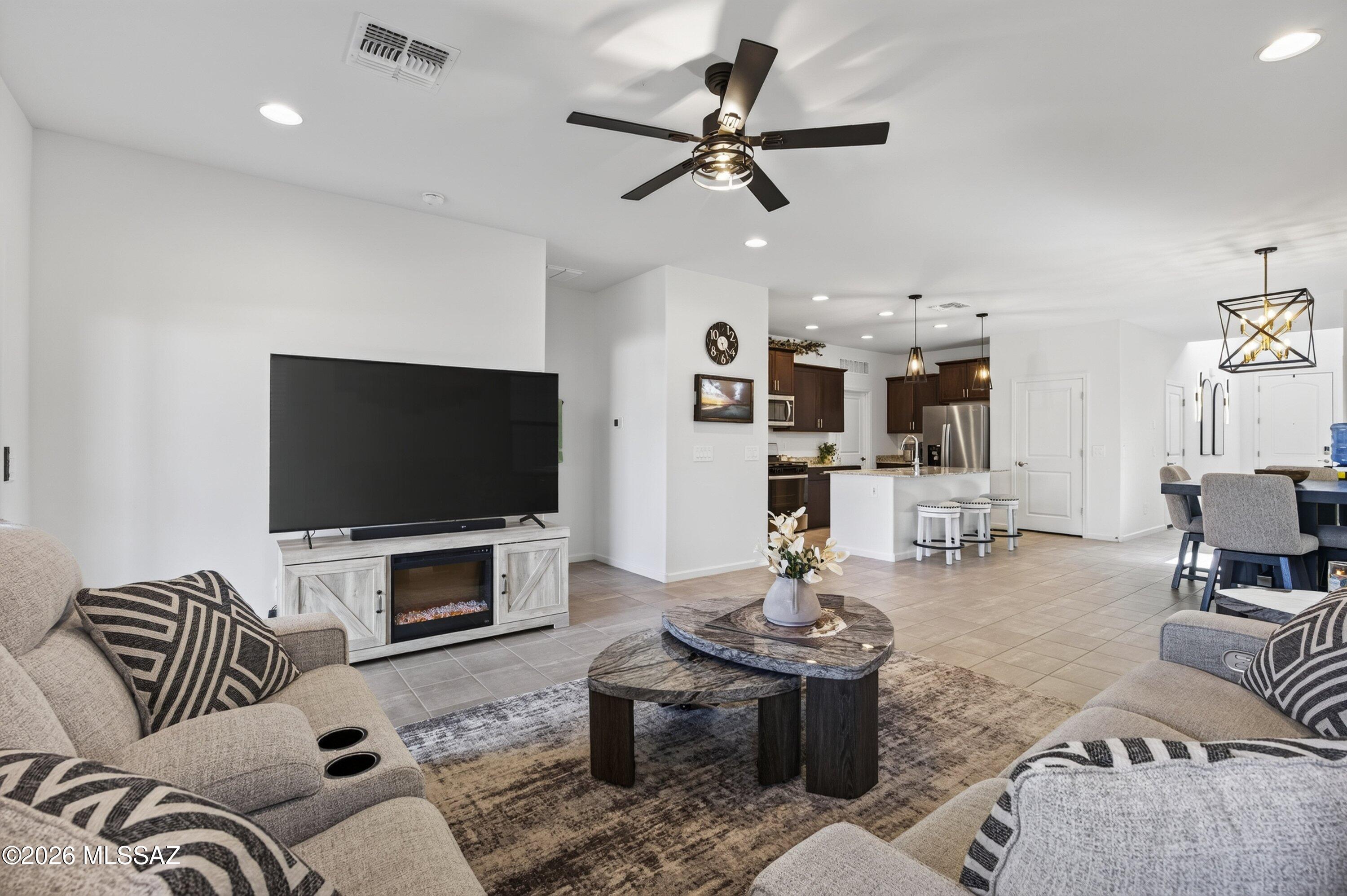La Estancia De Tucson (1-330) - Residential