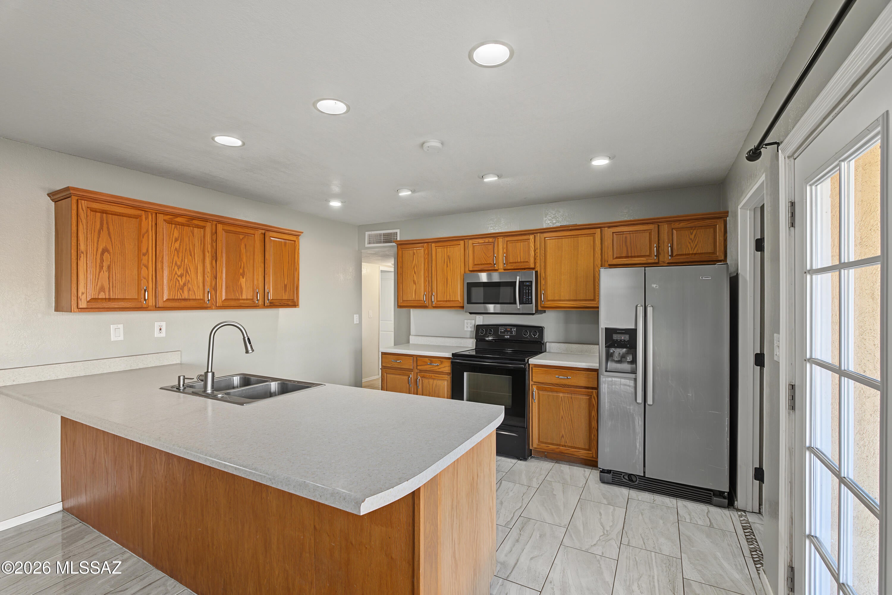 Sherwood Village Terrace (547-571) - Residential