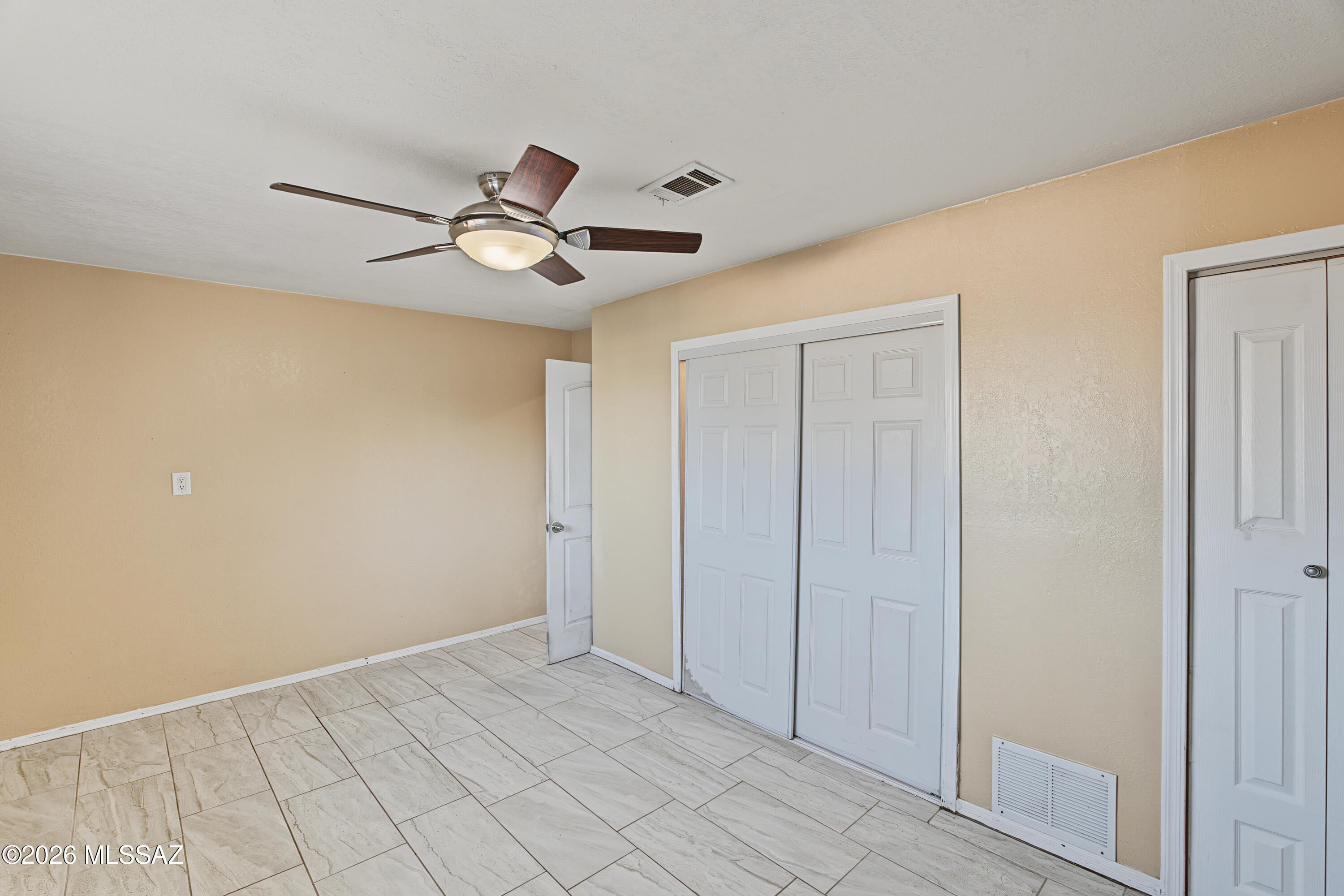 Sherwood Village Terrace (547-571) - Residential