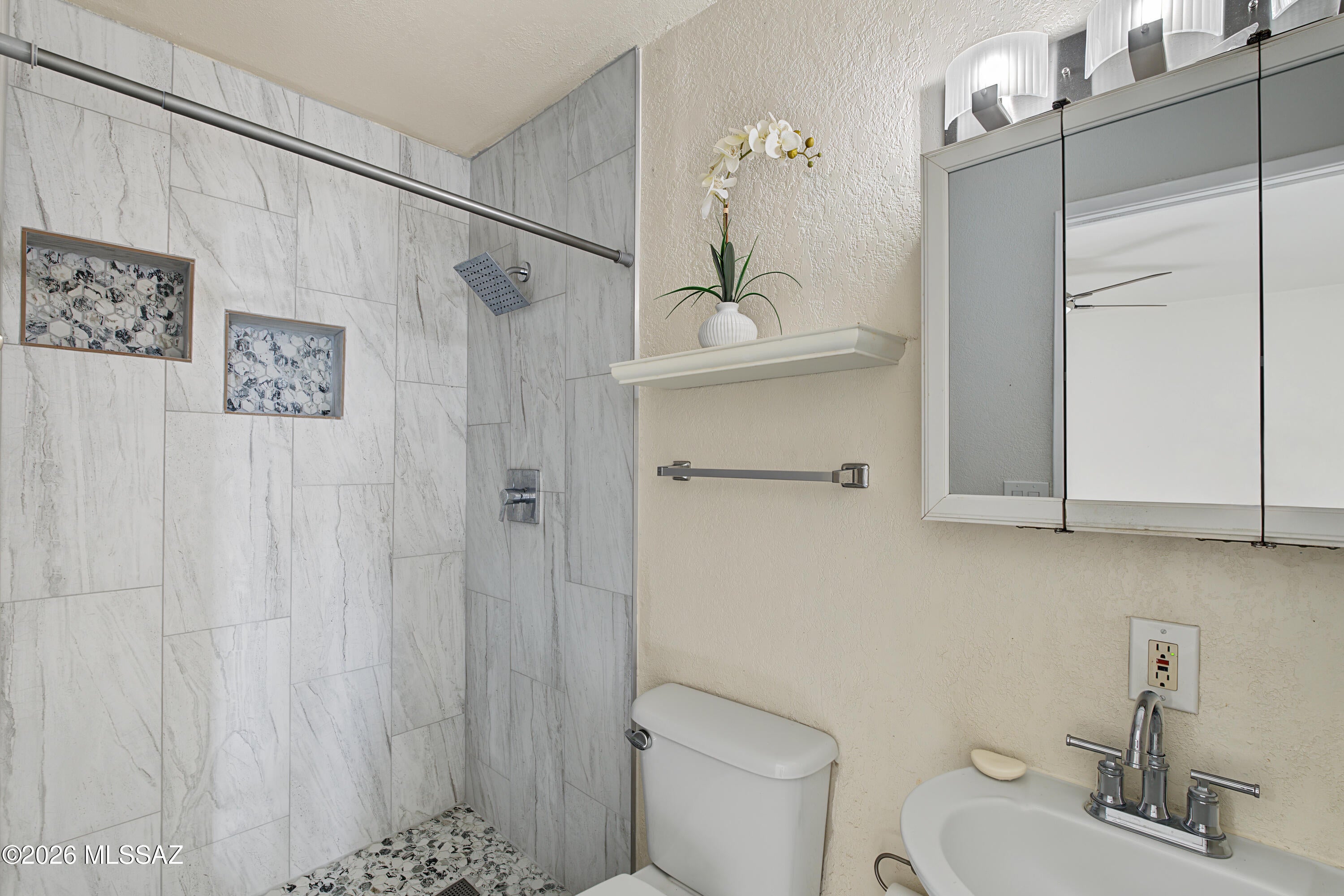 Sherwood Village Terrace (547-571) - Residential