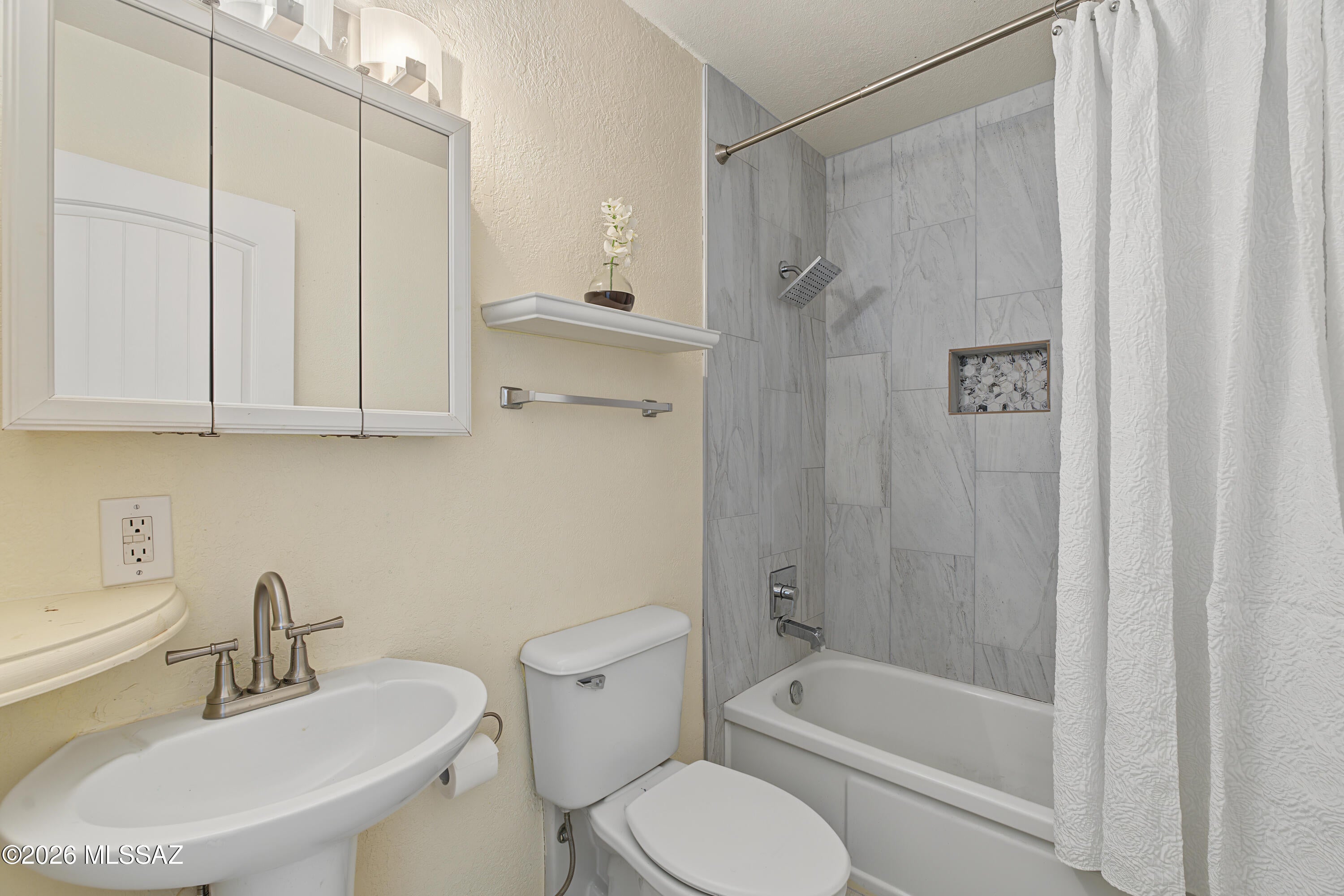 Sherwood Village Terrace (547-571) - Residential