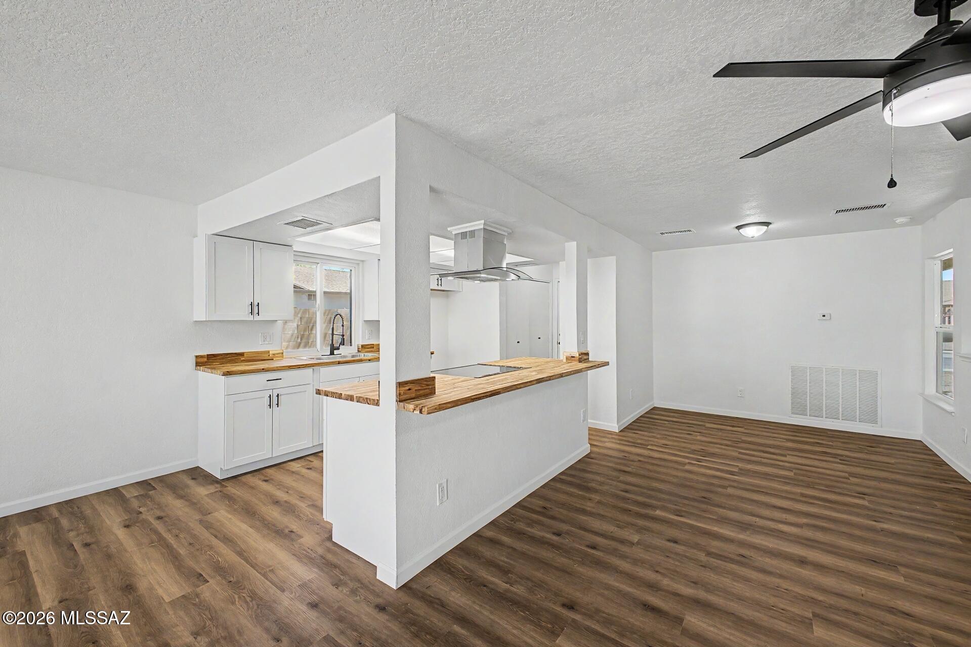 Mission West (1-370) - Residential