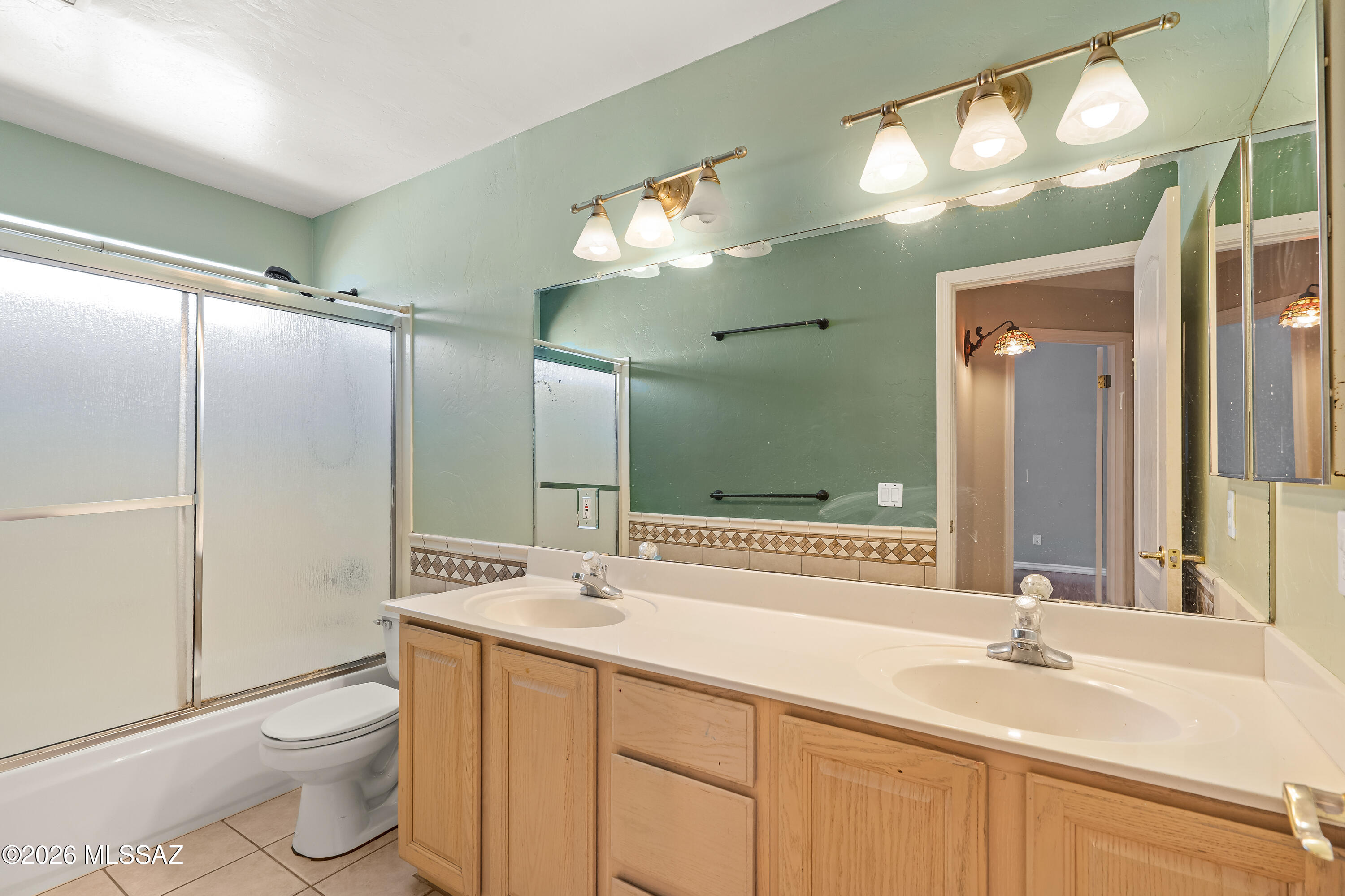 Thornydale Terrace(1-104) - Residential
