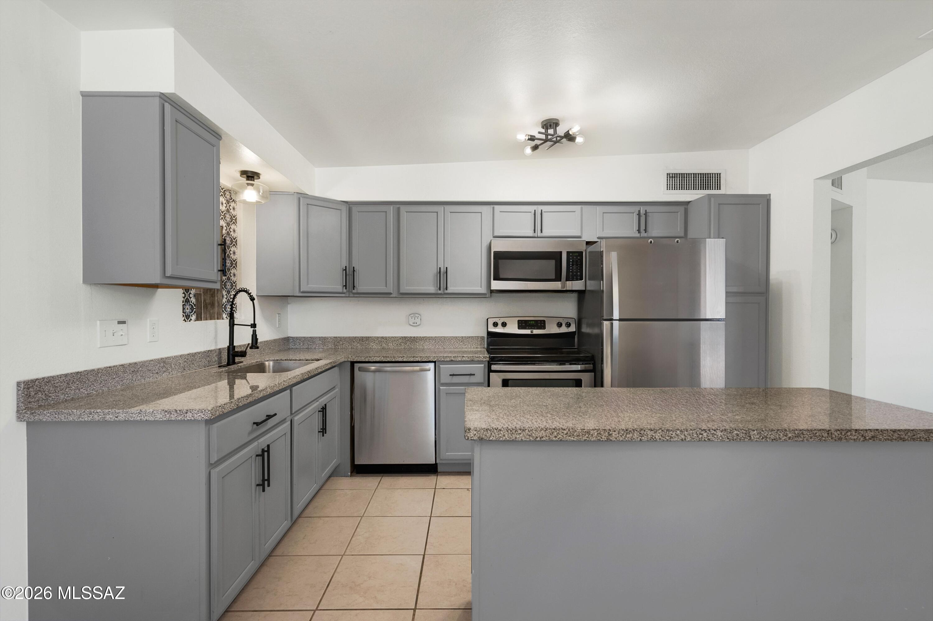 Presidio NO. 2 (1-15) - Residential
