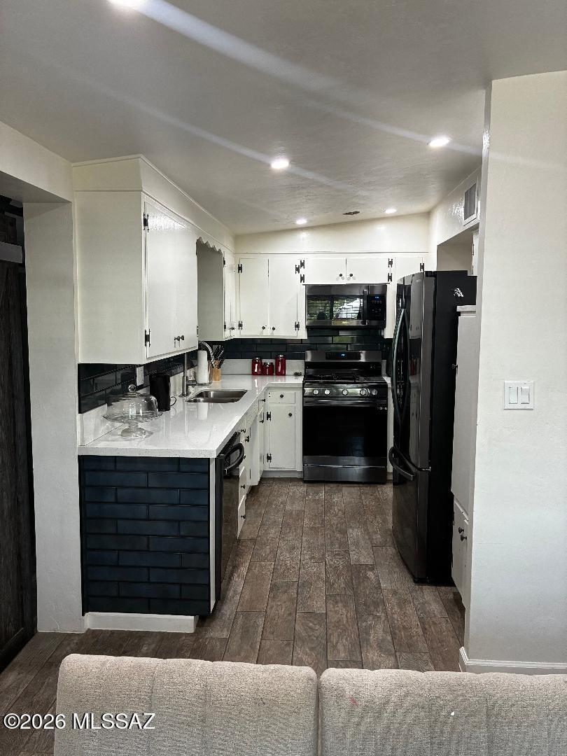 Menlo Park Parade Of Homes (1-40) - Residential