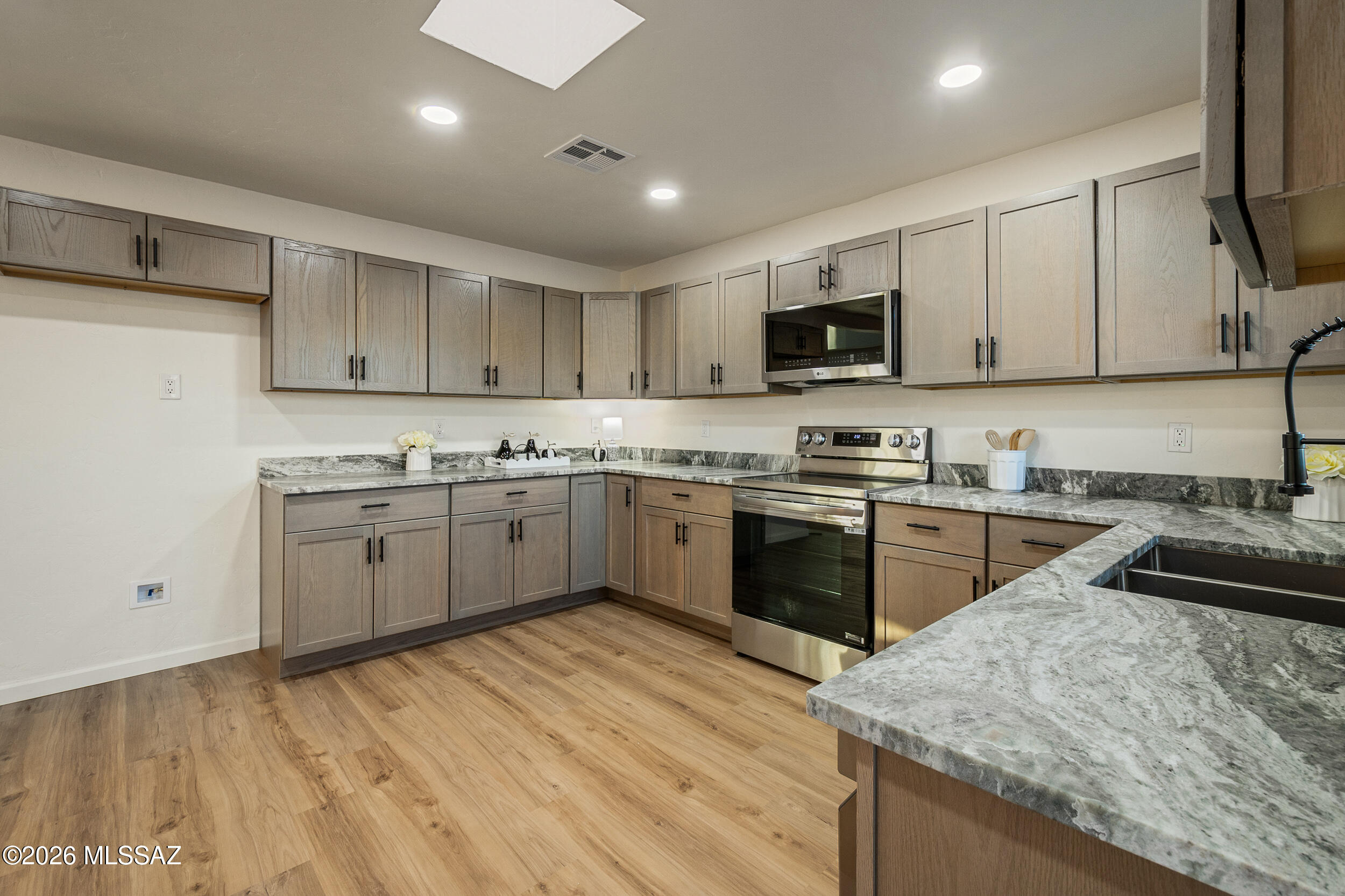 Casas Adobes Estates (401-447) - Residential