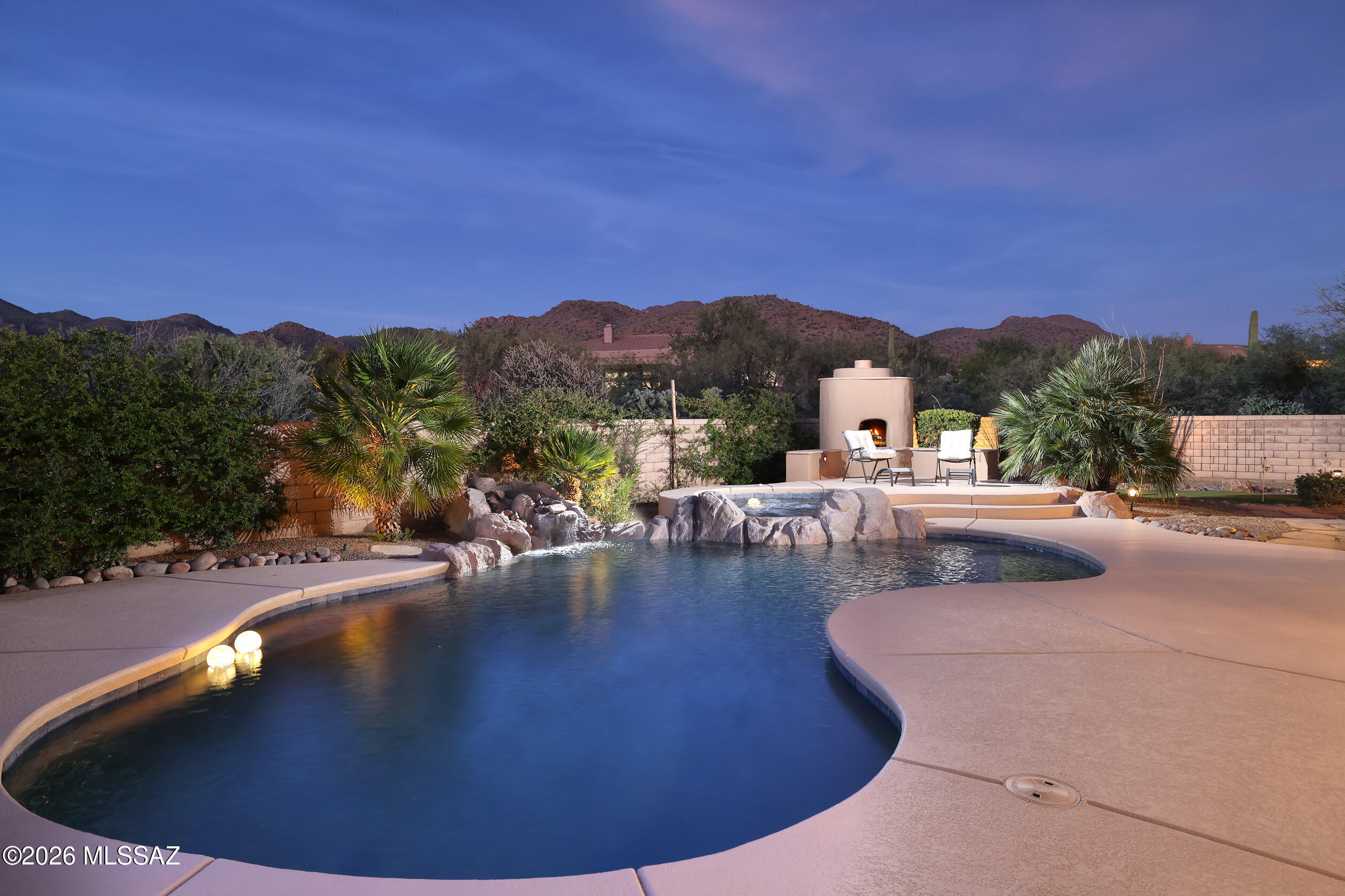 Dos Lagos at Dove Mountain (1-91) - Residential