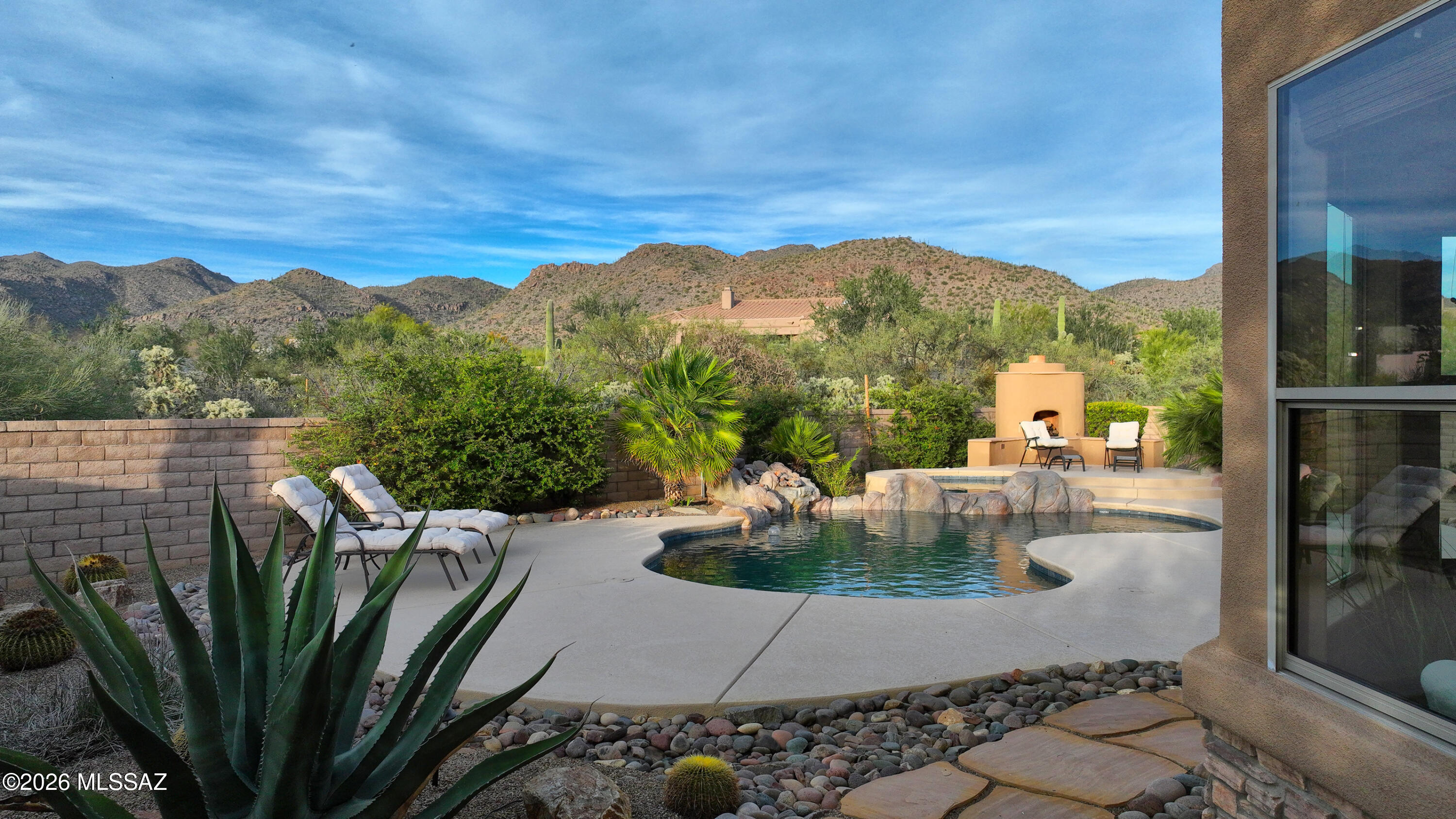 Dos Lagos at Dove Mountain (1-91) - Residential