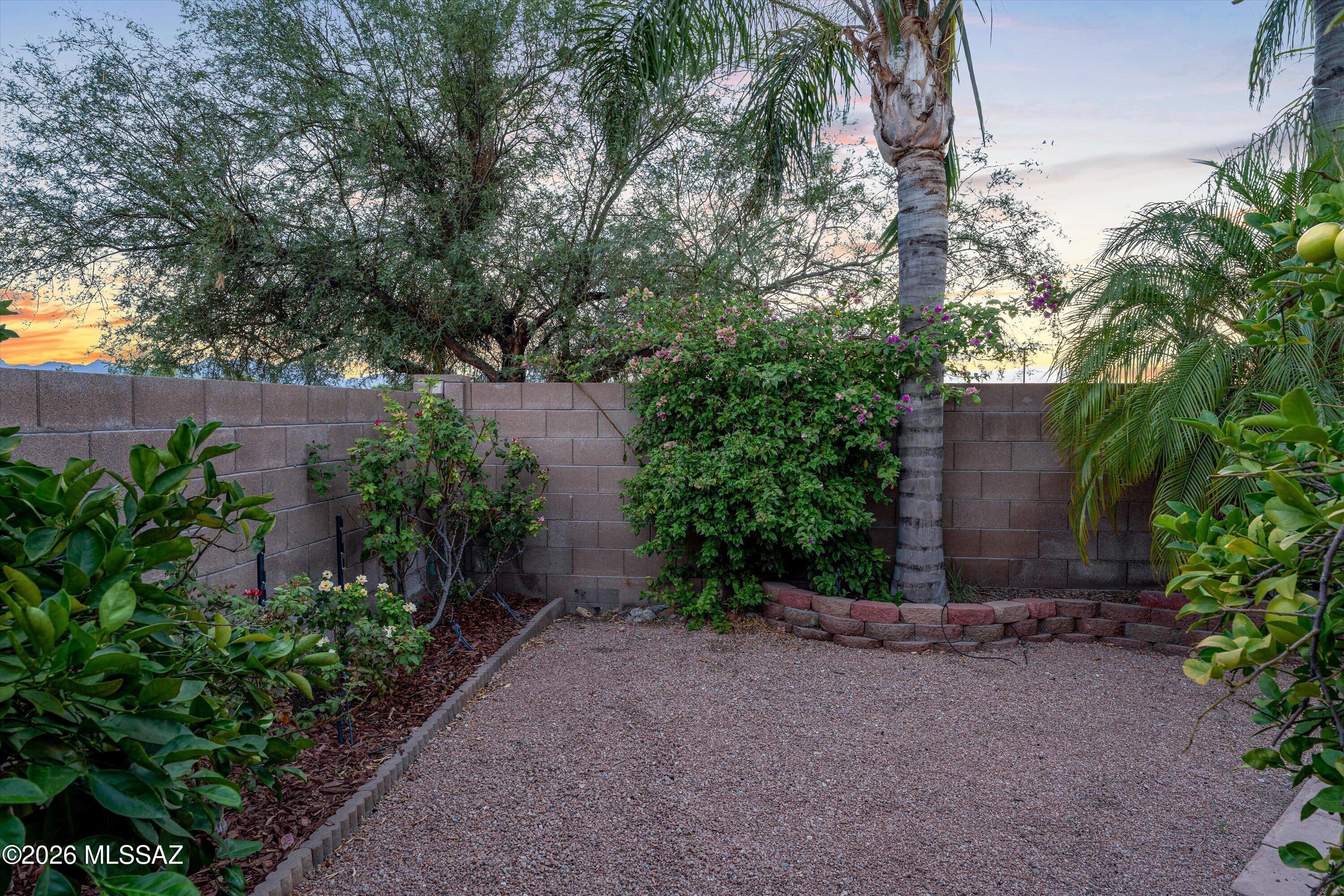 Rillito At La Cholla (1-133) - Residential