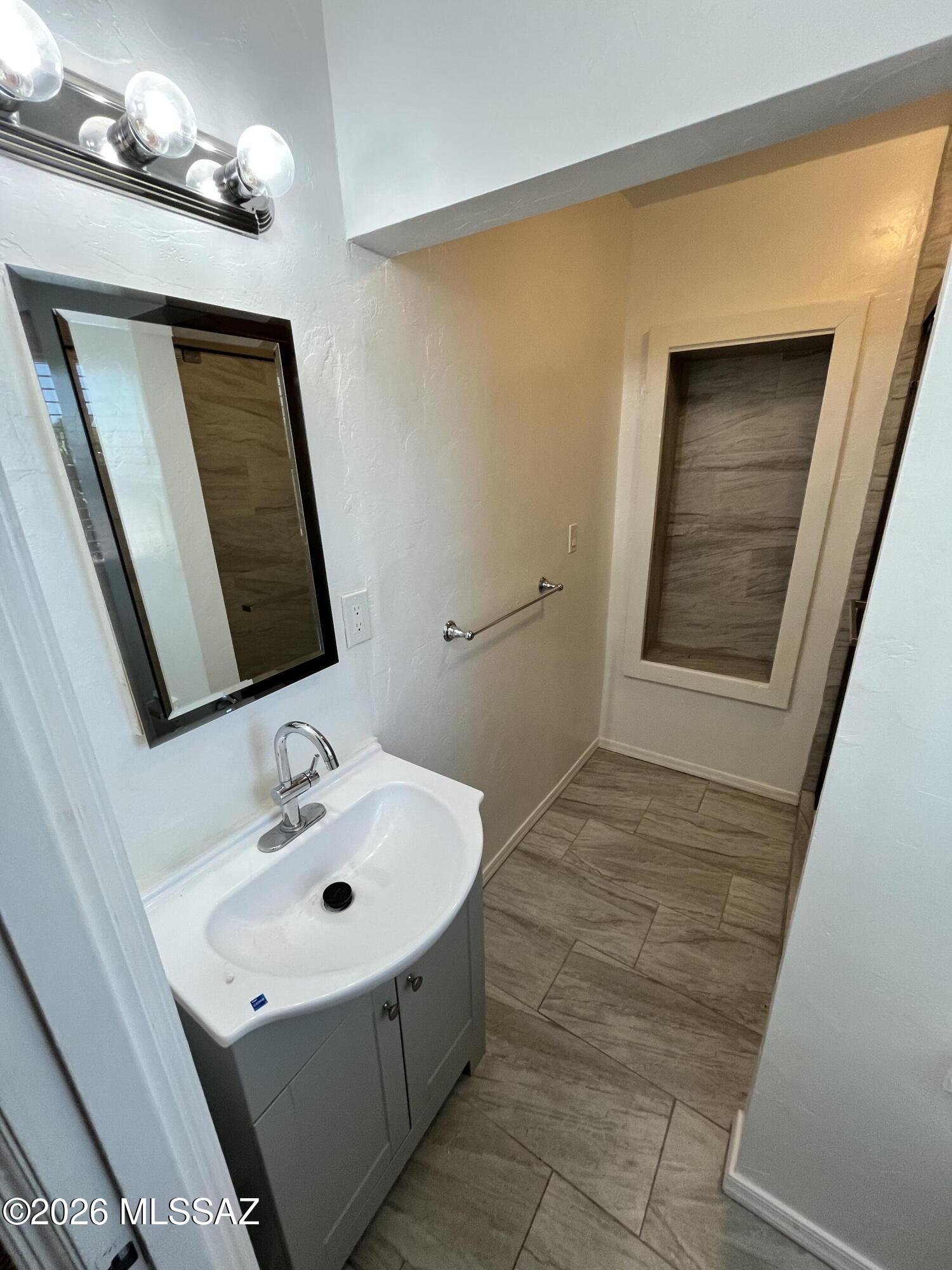 Catalina Vista - Residential Lease