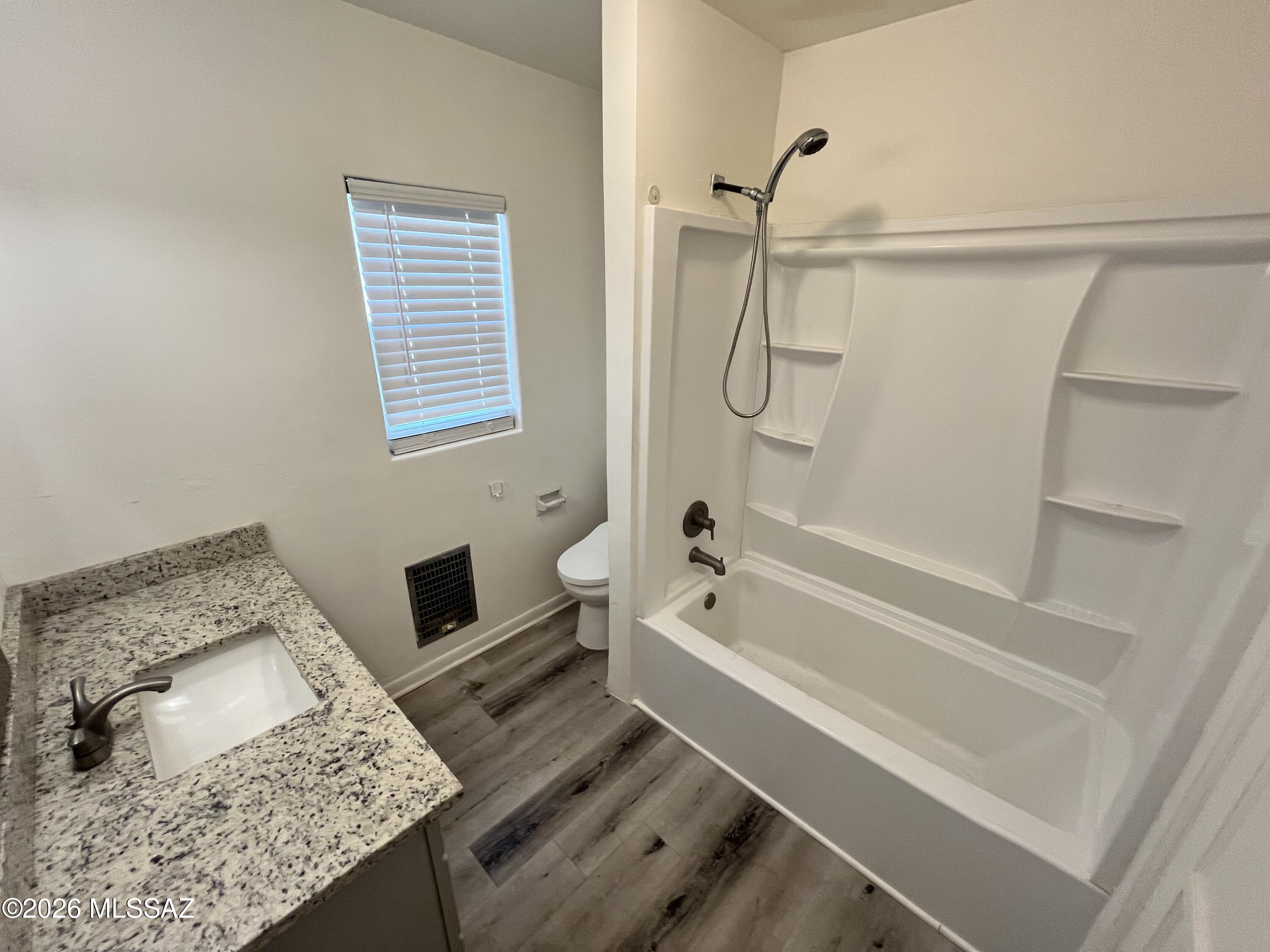 Catalina Vista - Residential Lease