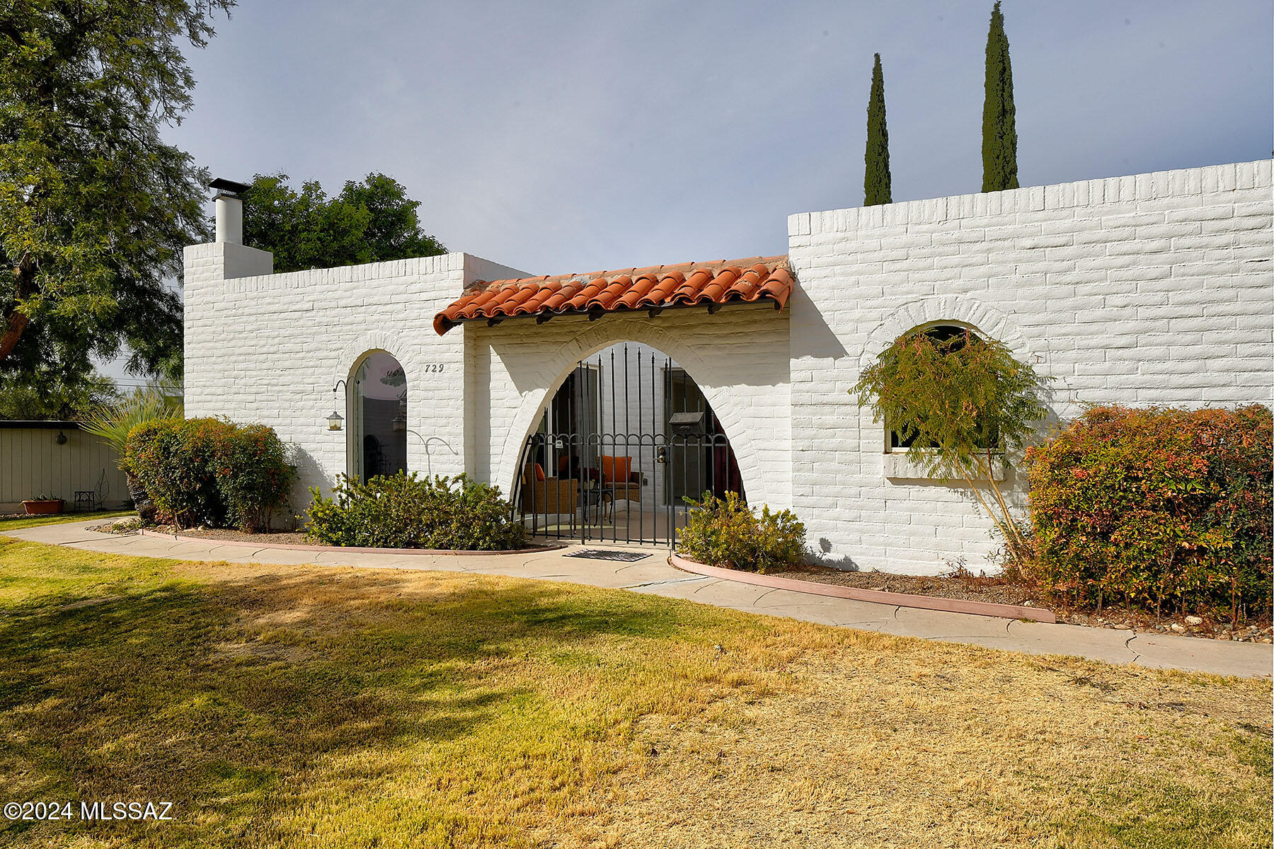 Las Lomitas (1) - Residential