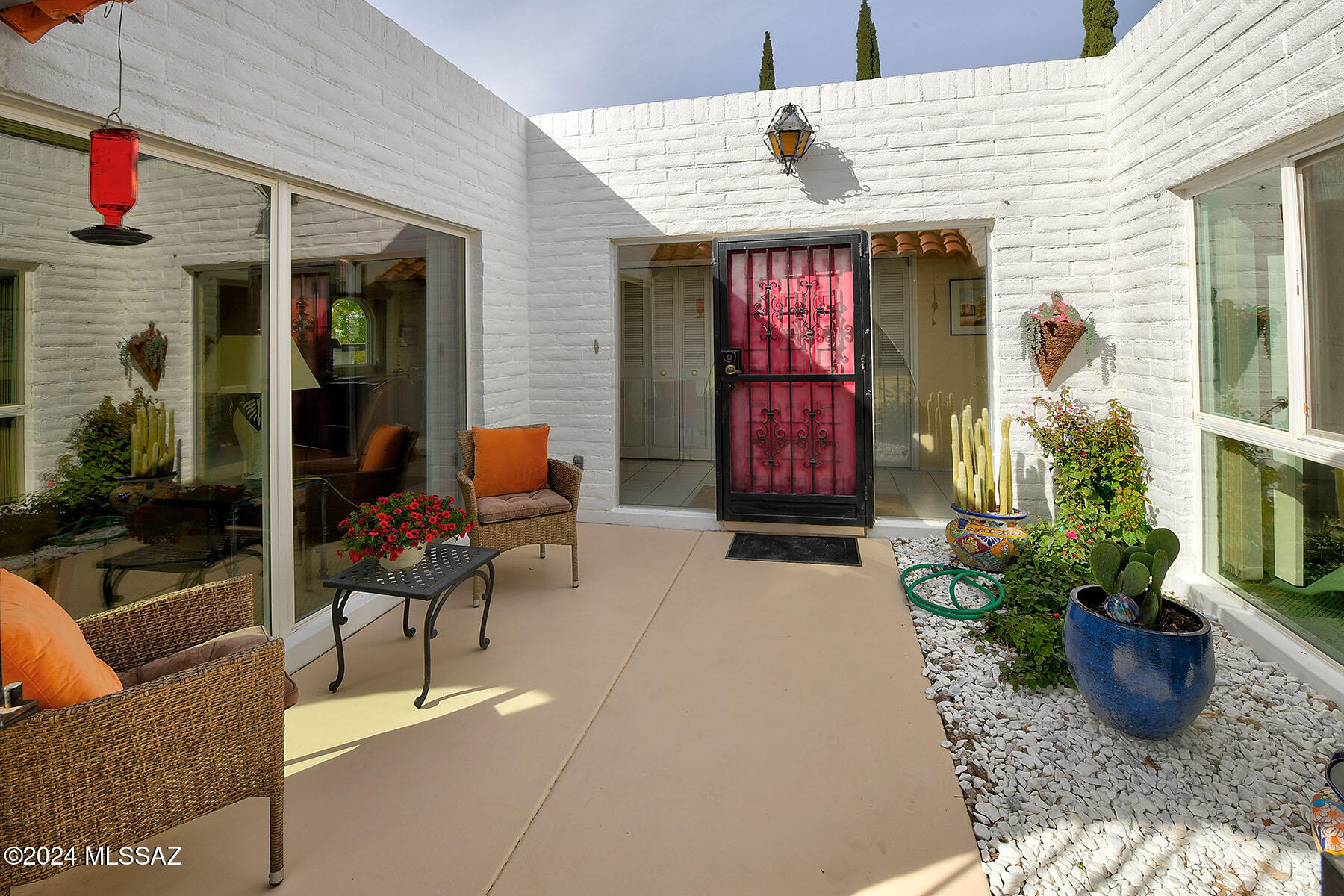 Las Lomitas (1) - Residential