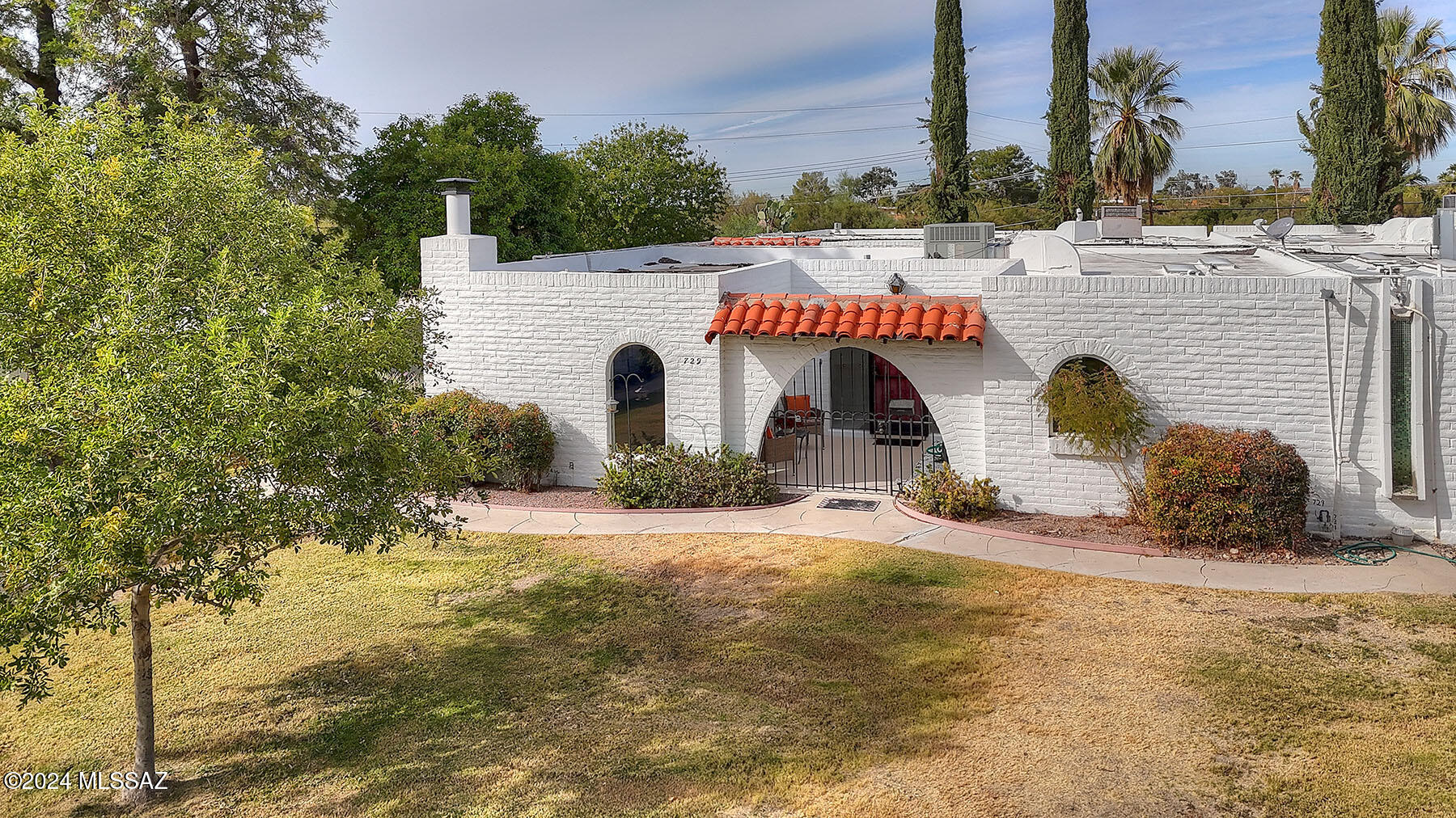 Las Lomitas (1) - Residential