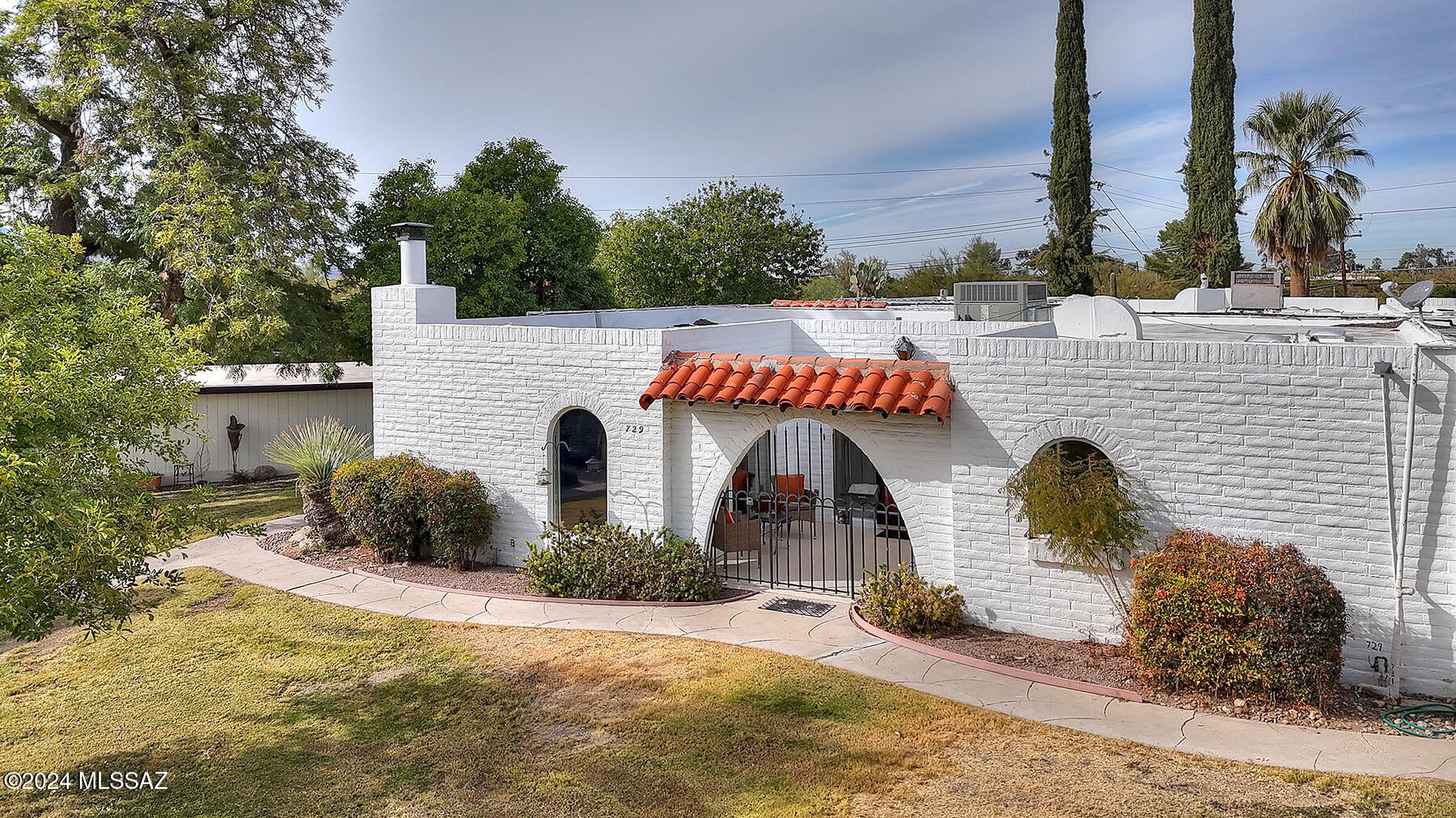 Las Lomitas (1) - Residential
