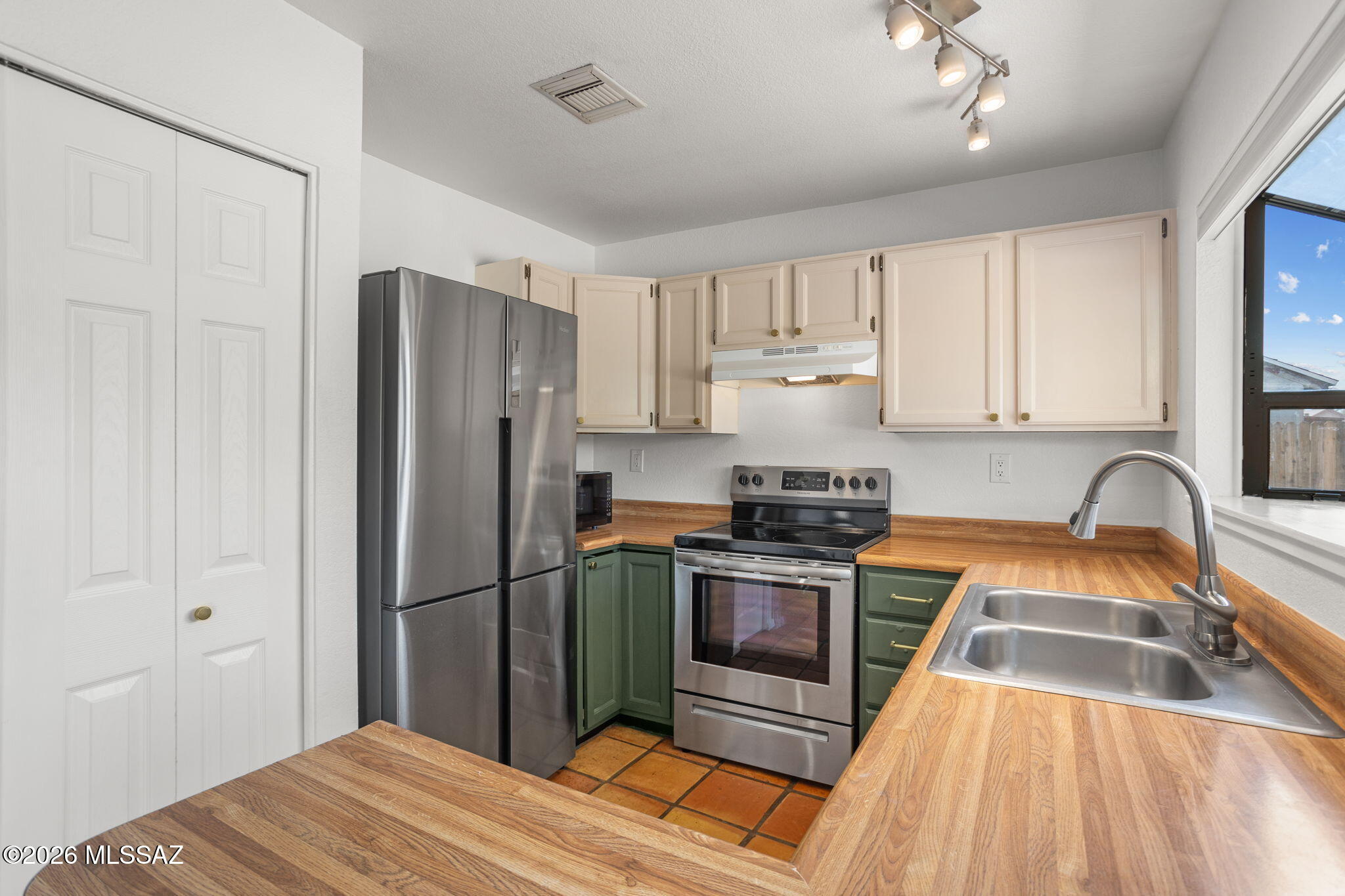 Cortaro Ridge (125-214) - Residential